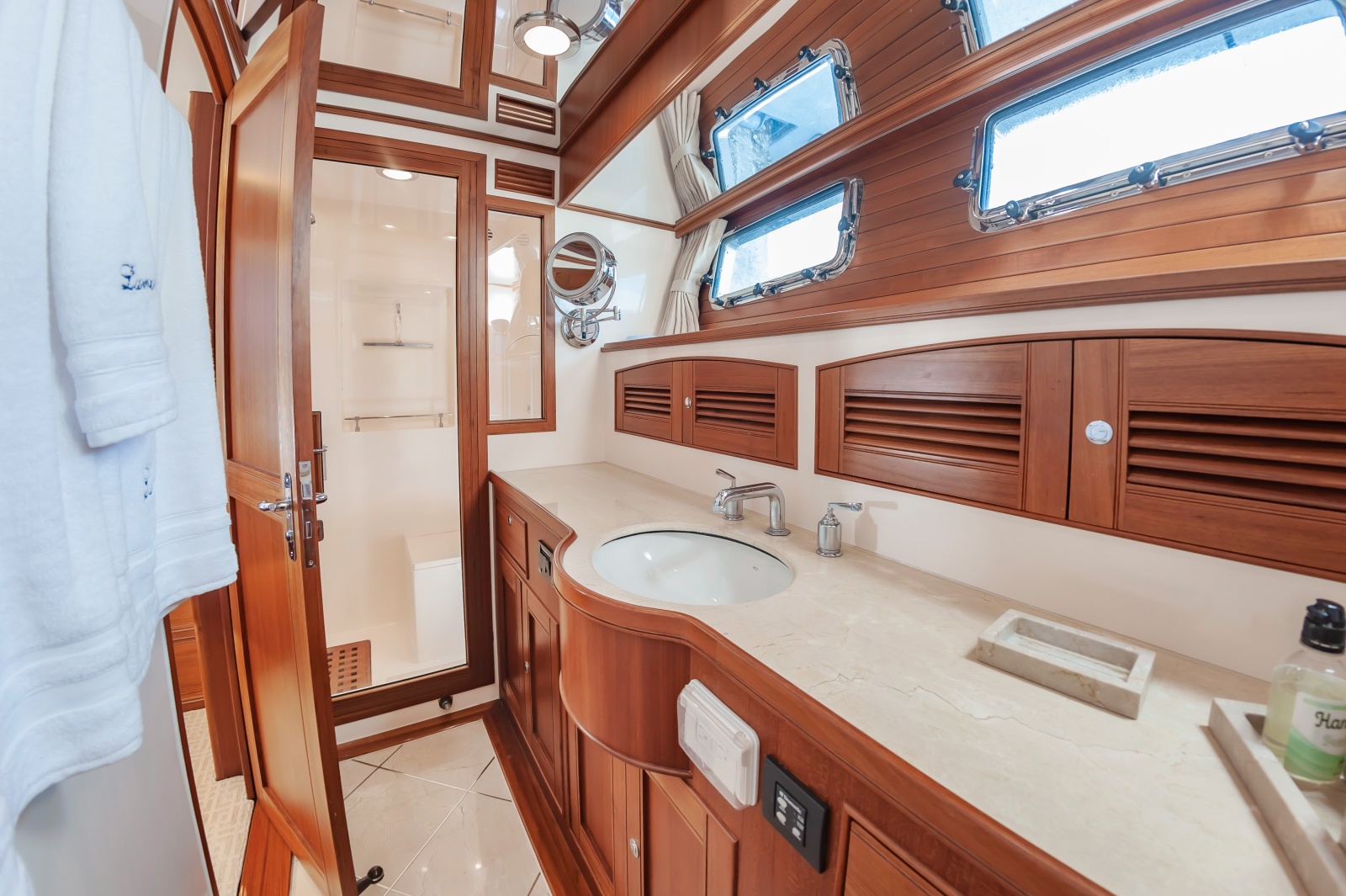 2015 Marlow Explorer 58E