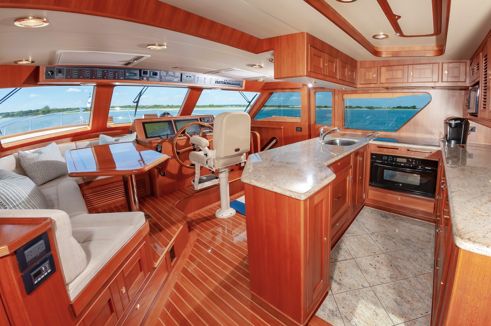 2015 Marlow Explorer 58E