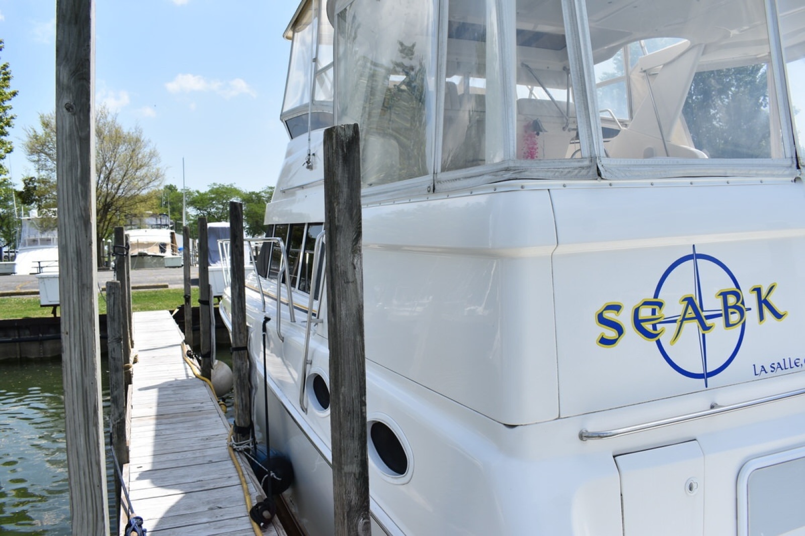 1999 Silverton 422