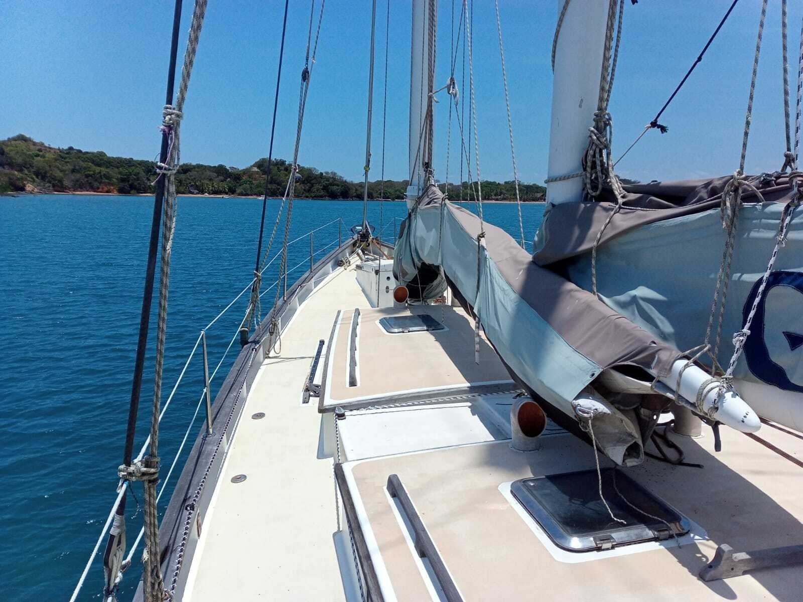 50ft Custom Yacht For Sale