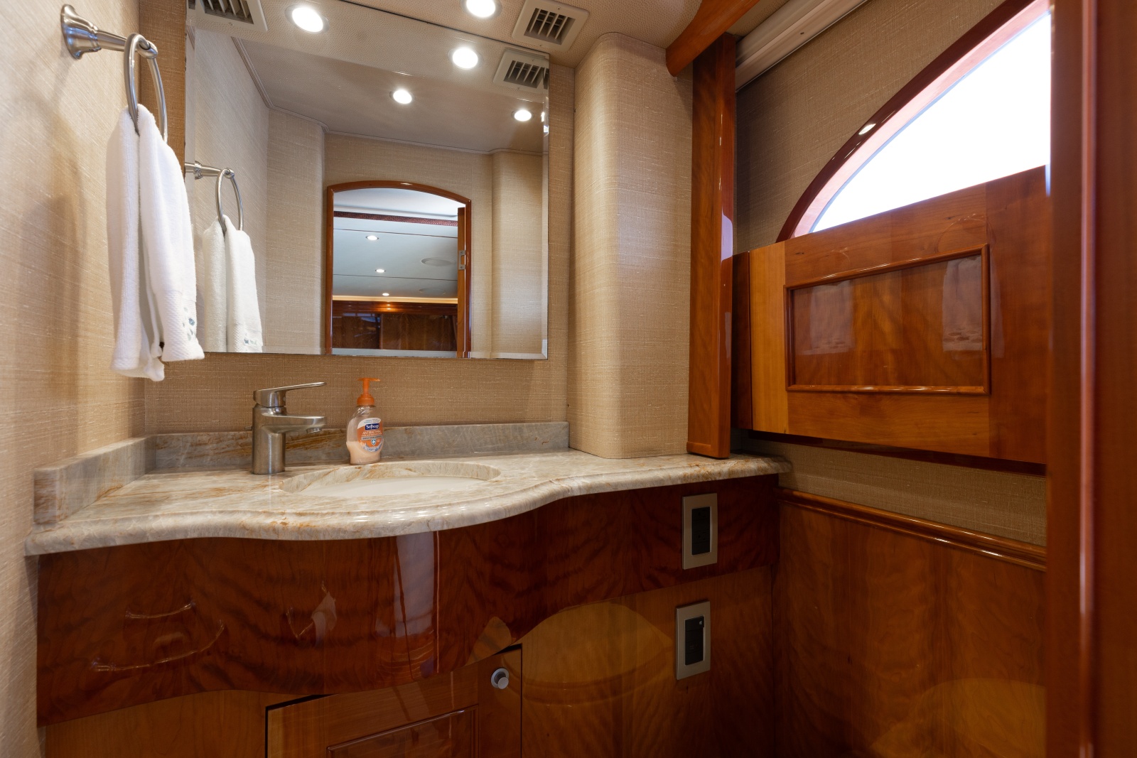 2016 Viking Skybridge