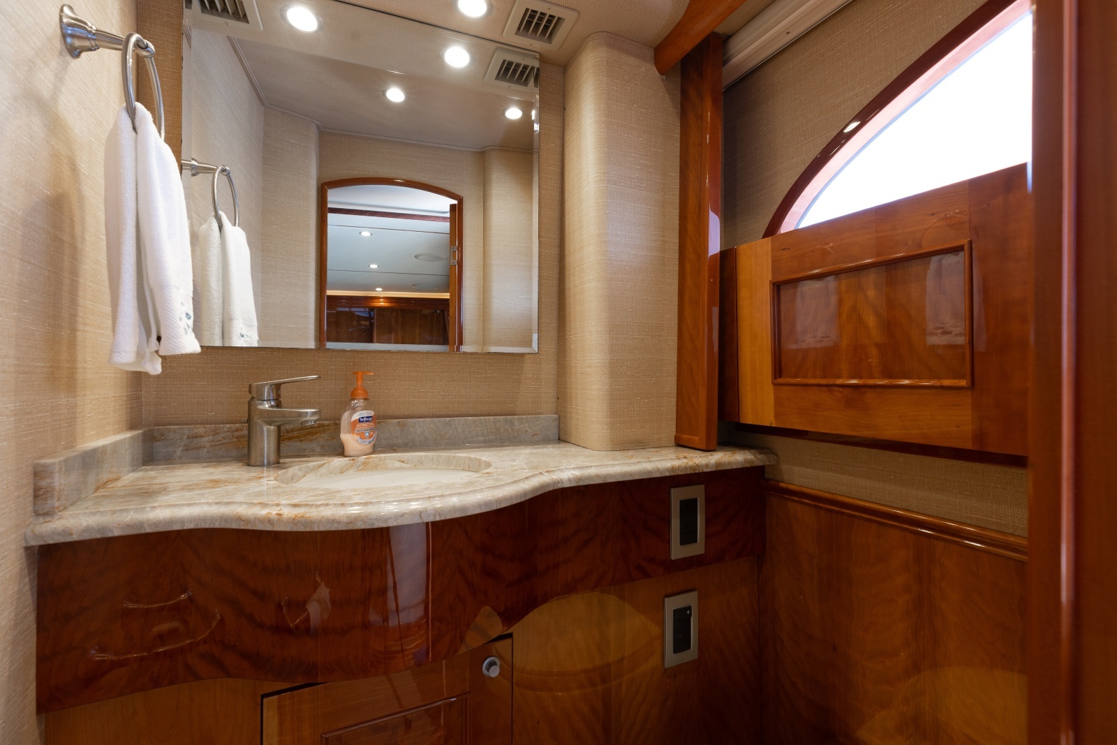 2016 Viking Skybridge