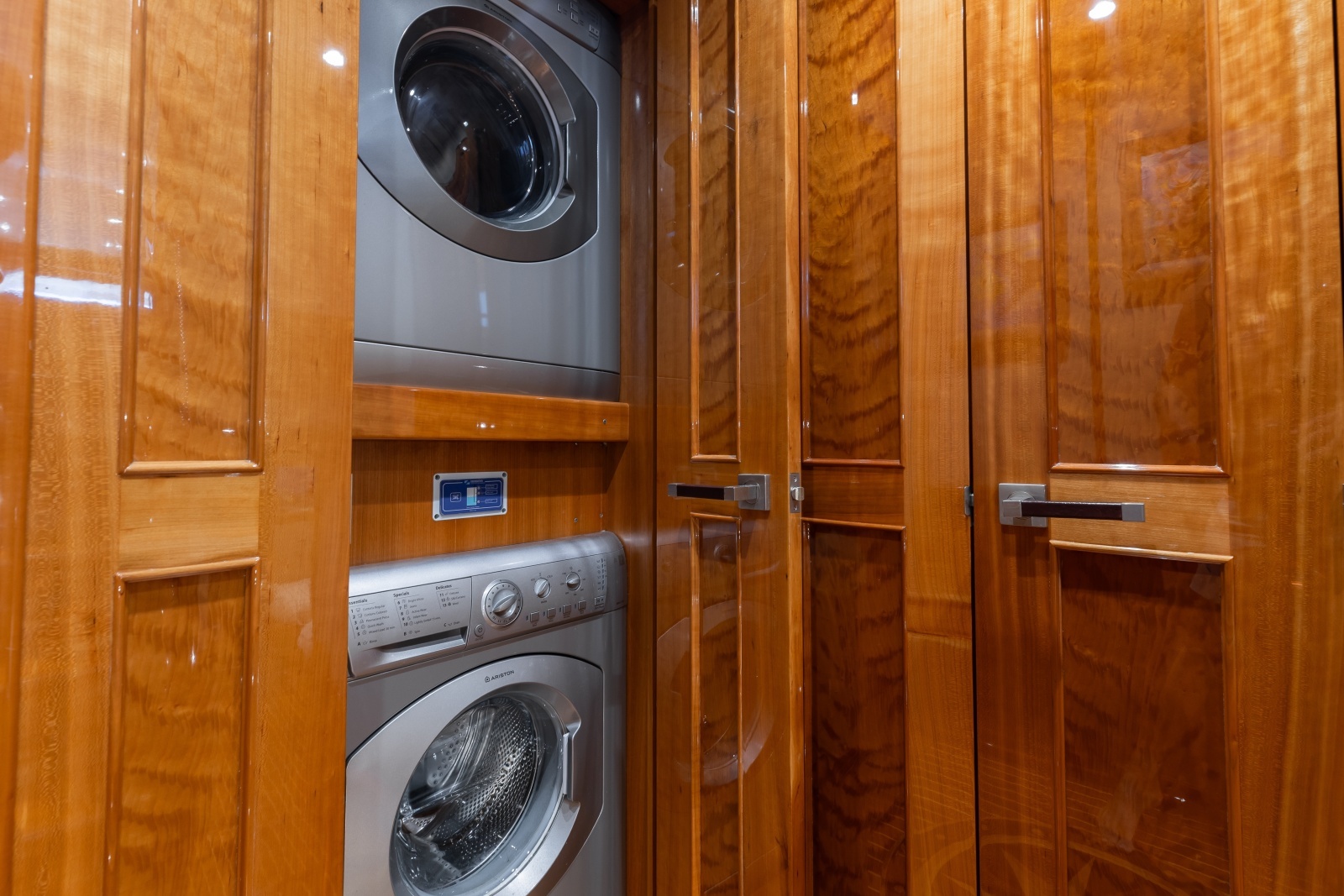 2016 Viking Skybridge