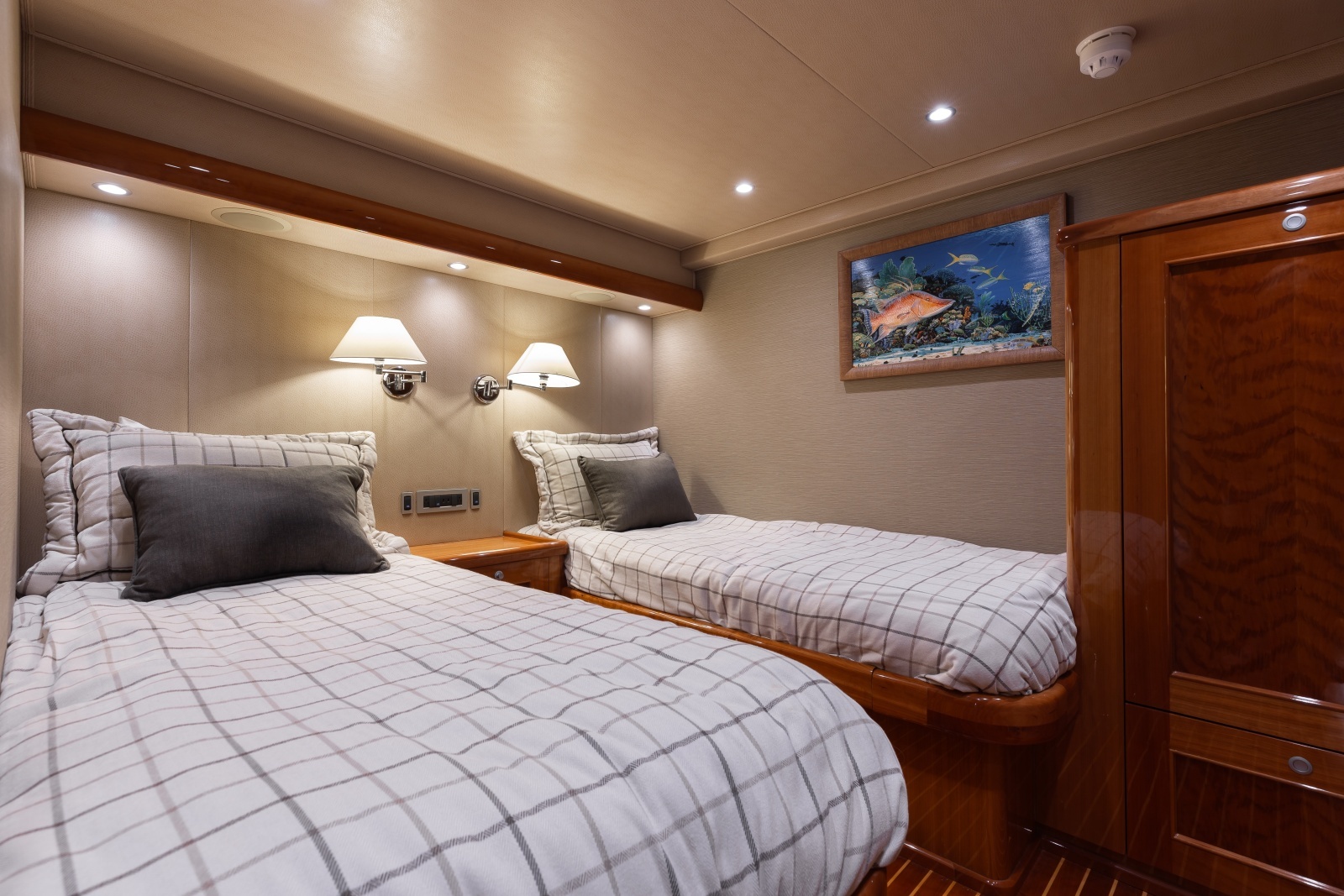 2016 Viking Skybridge