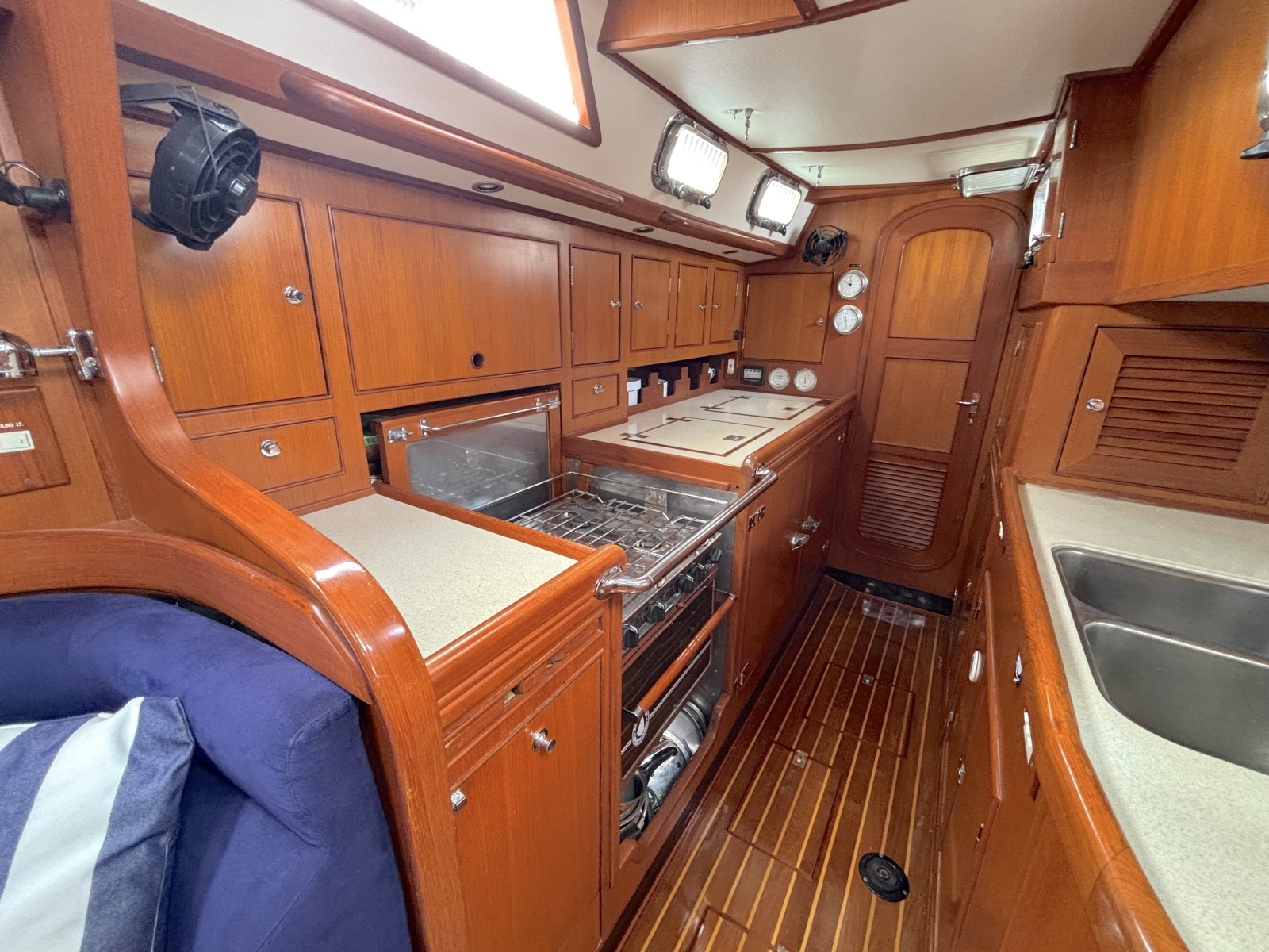 Windhorse 49ft Hylas Yacht For Sale