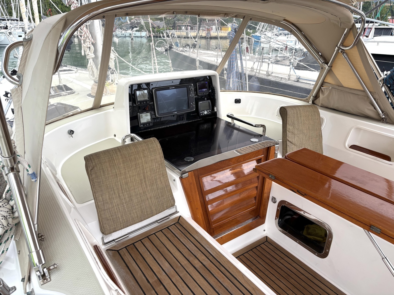 Windhorse 49ft Hylas Yacht For Sale