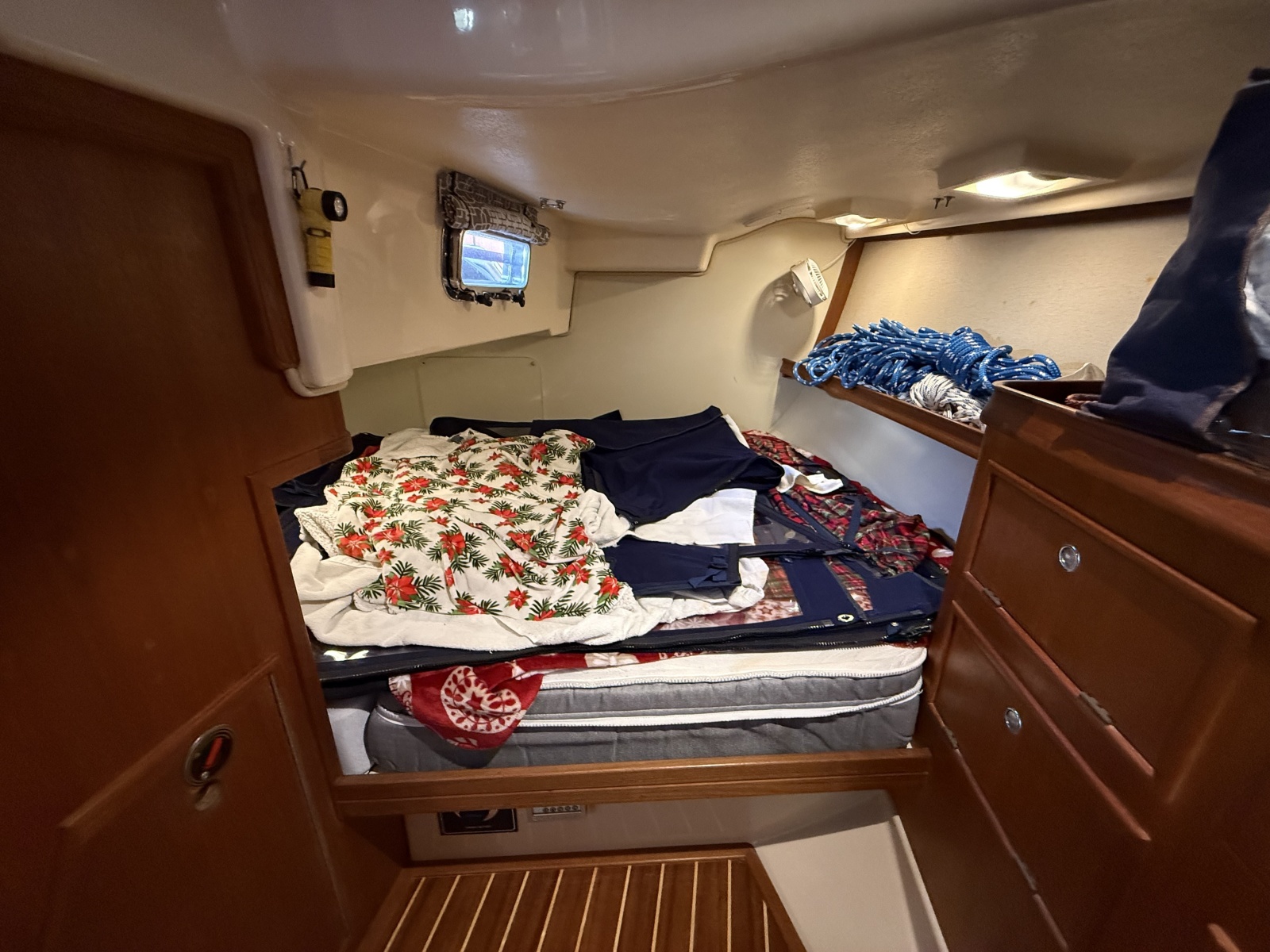 2003 Island Packet 380