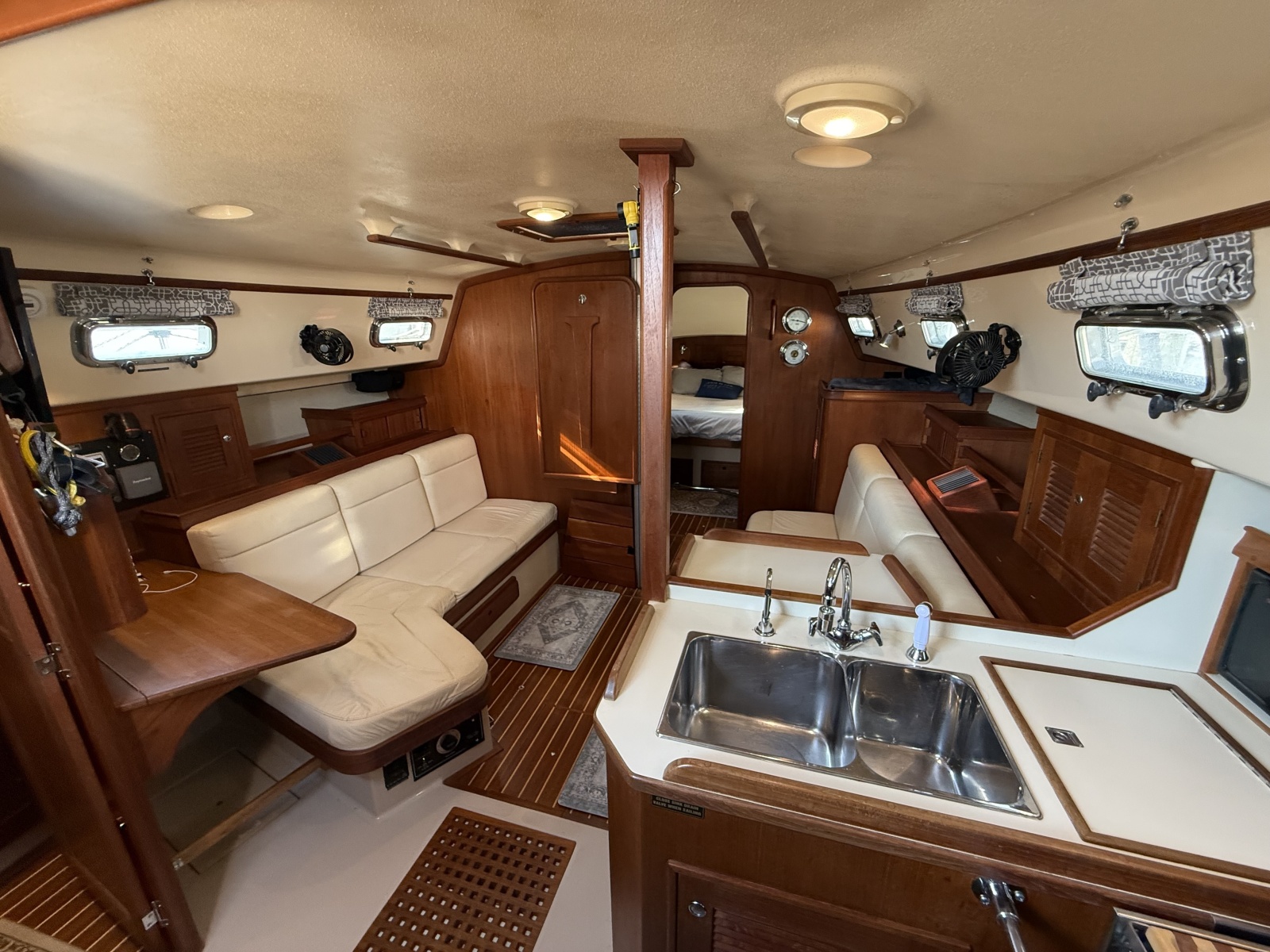 2003 Island Packet 380