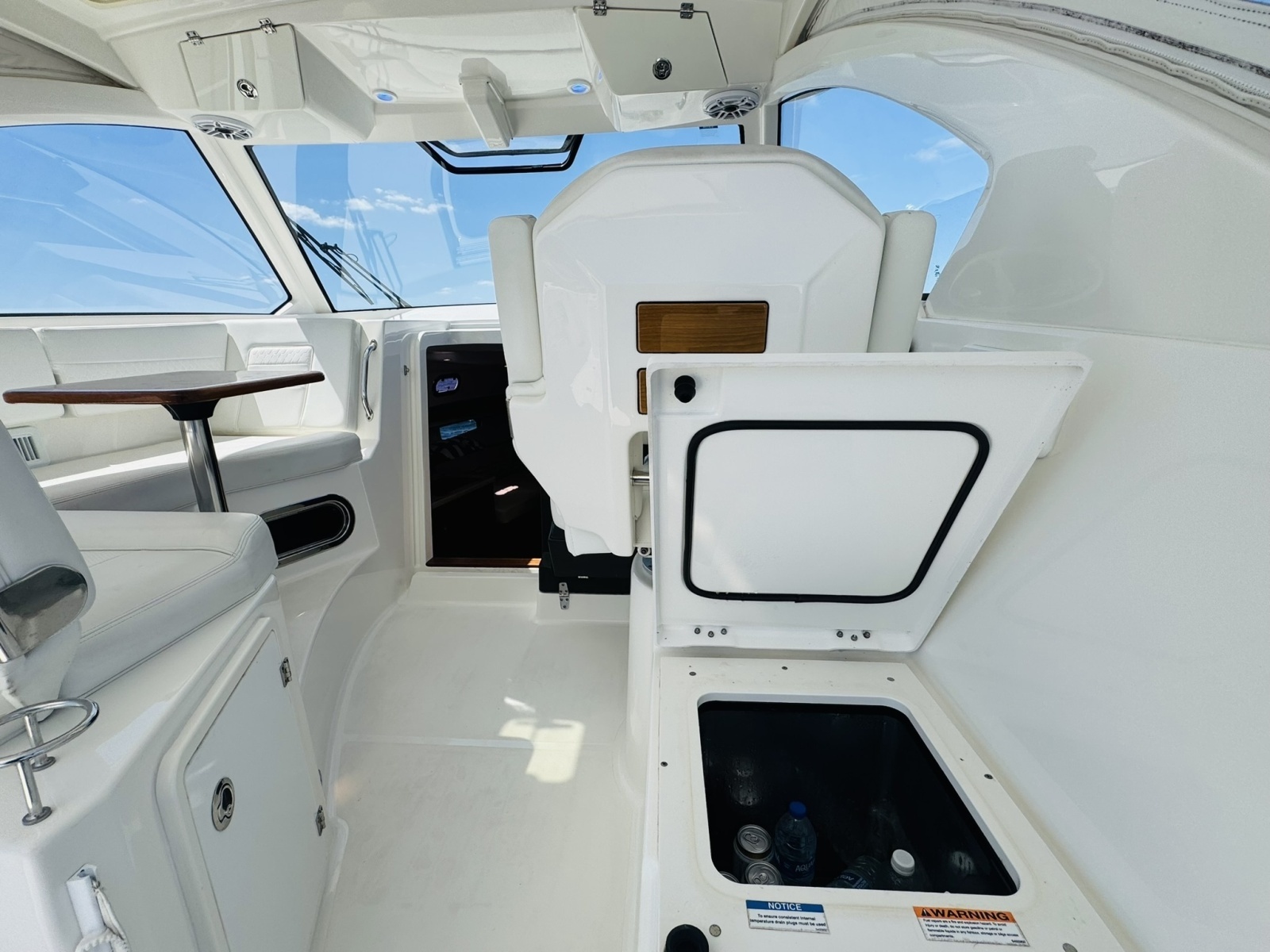 35ft Pursuit Yacht For Sale