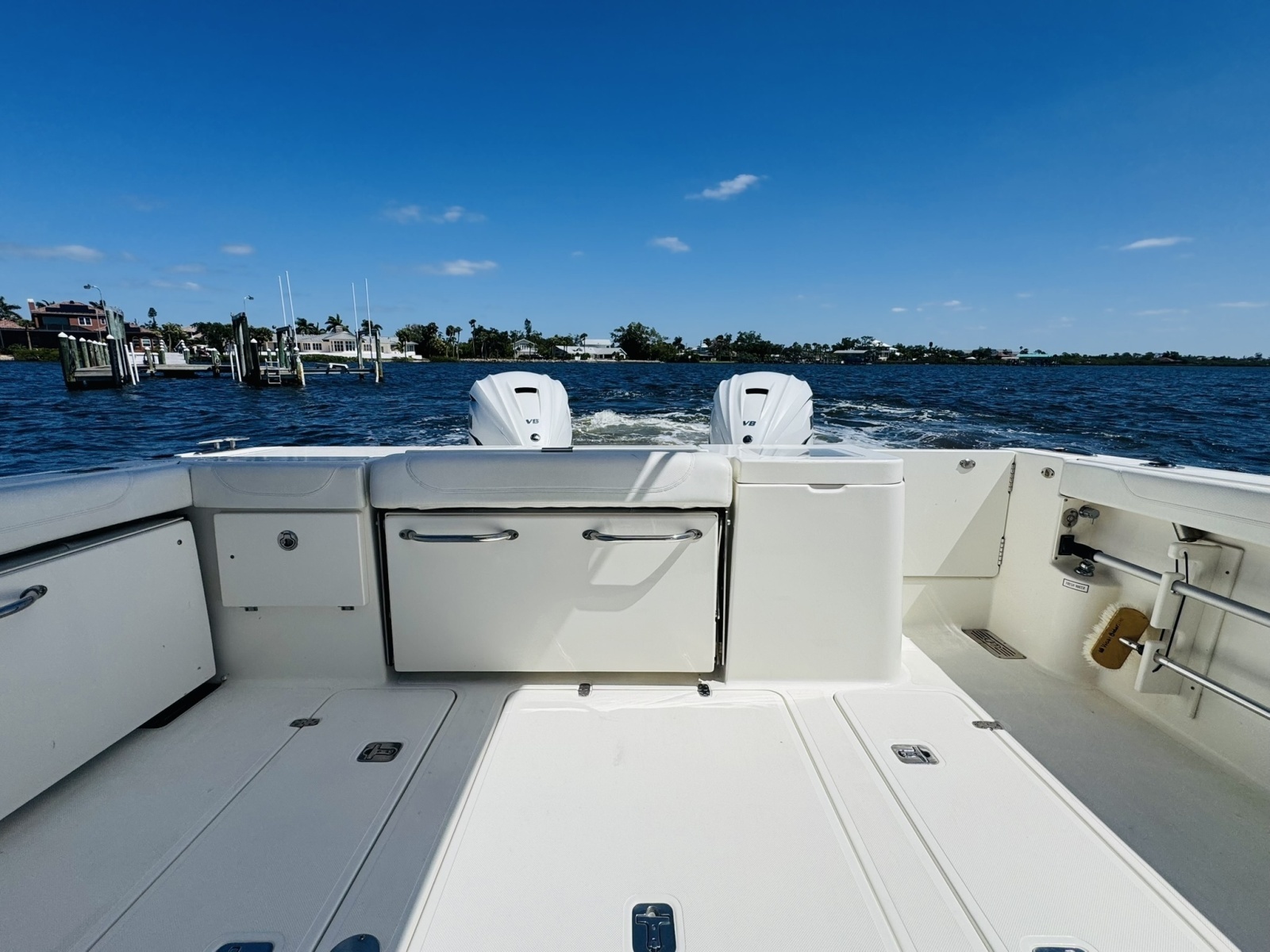 35ft Pursuit Yacht For Sale