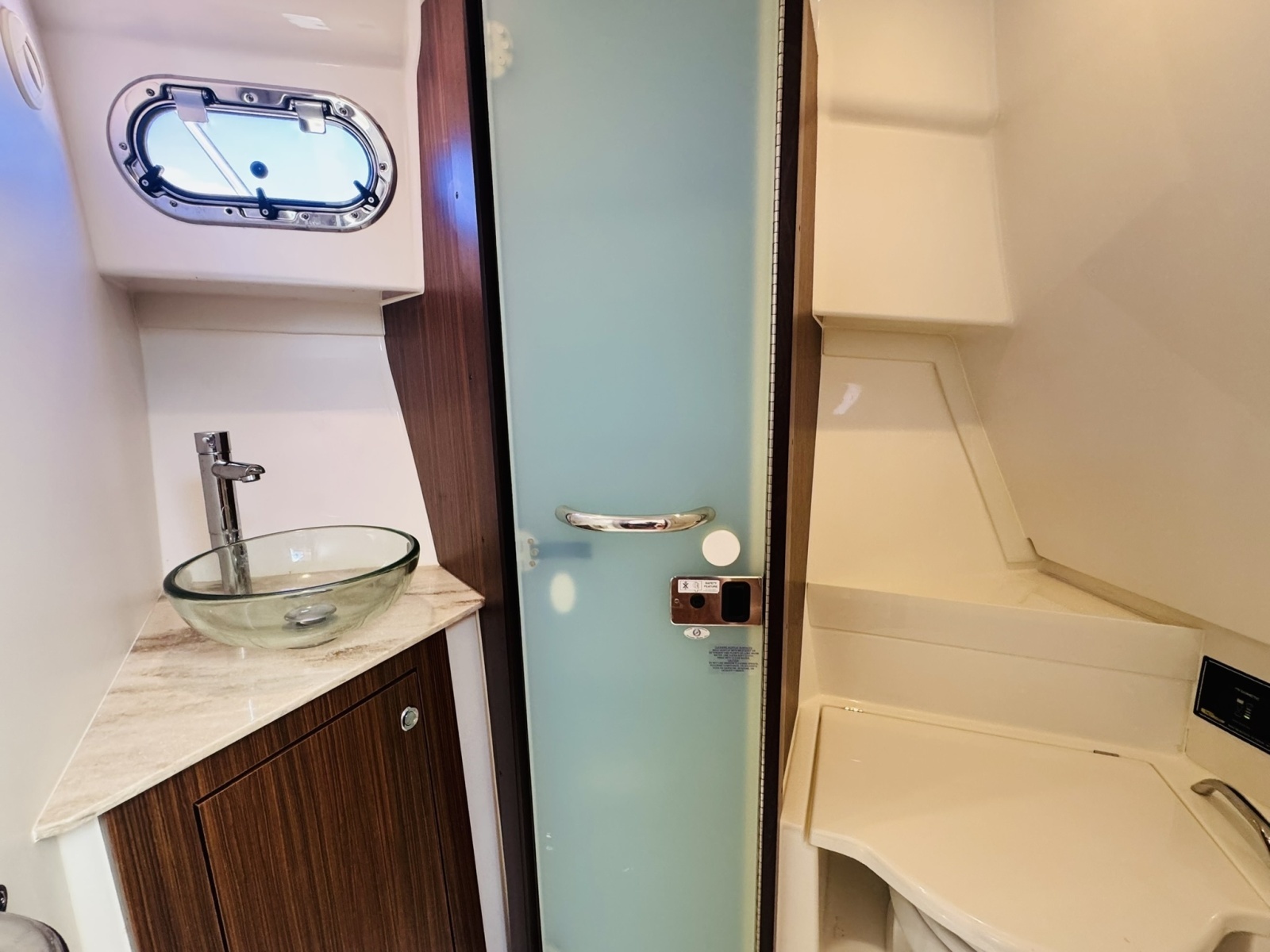 35ft Pursuit Yacht For Sale