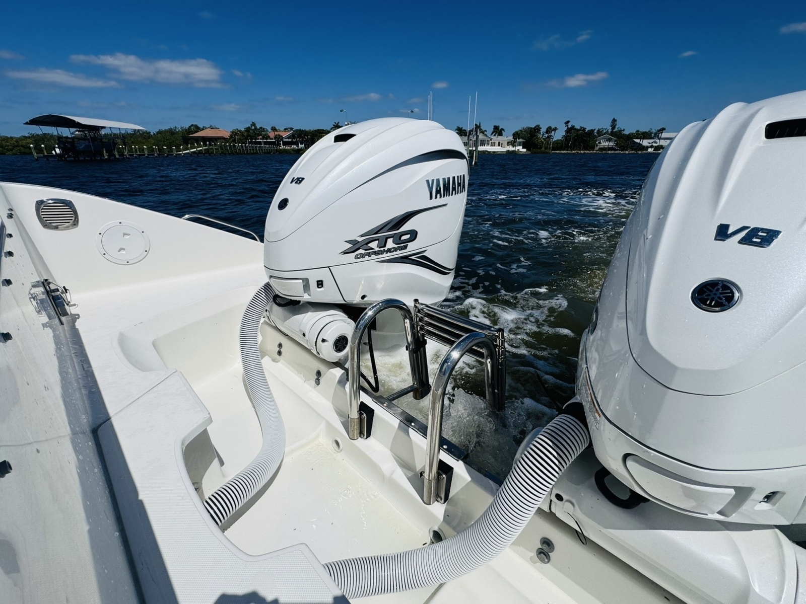 35ft Pursuit Yacht For Sale