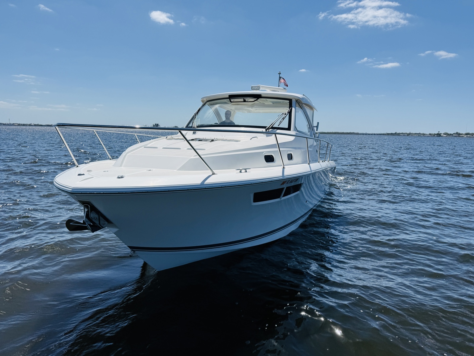 35ft Pursuit Yacht For Sale