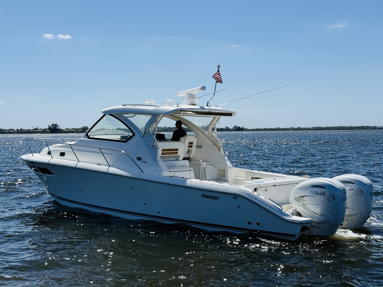 35ft Pursuit Yacht For Sale