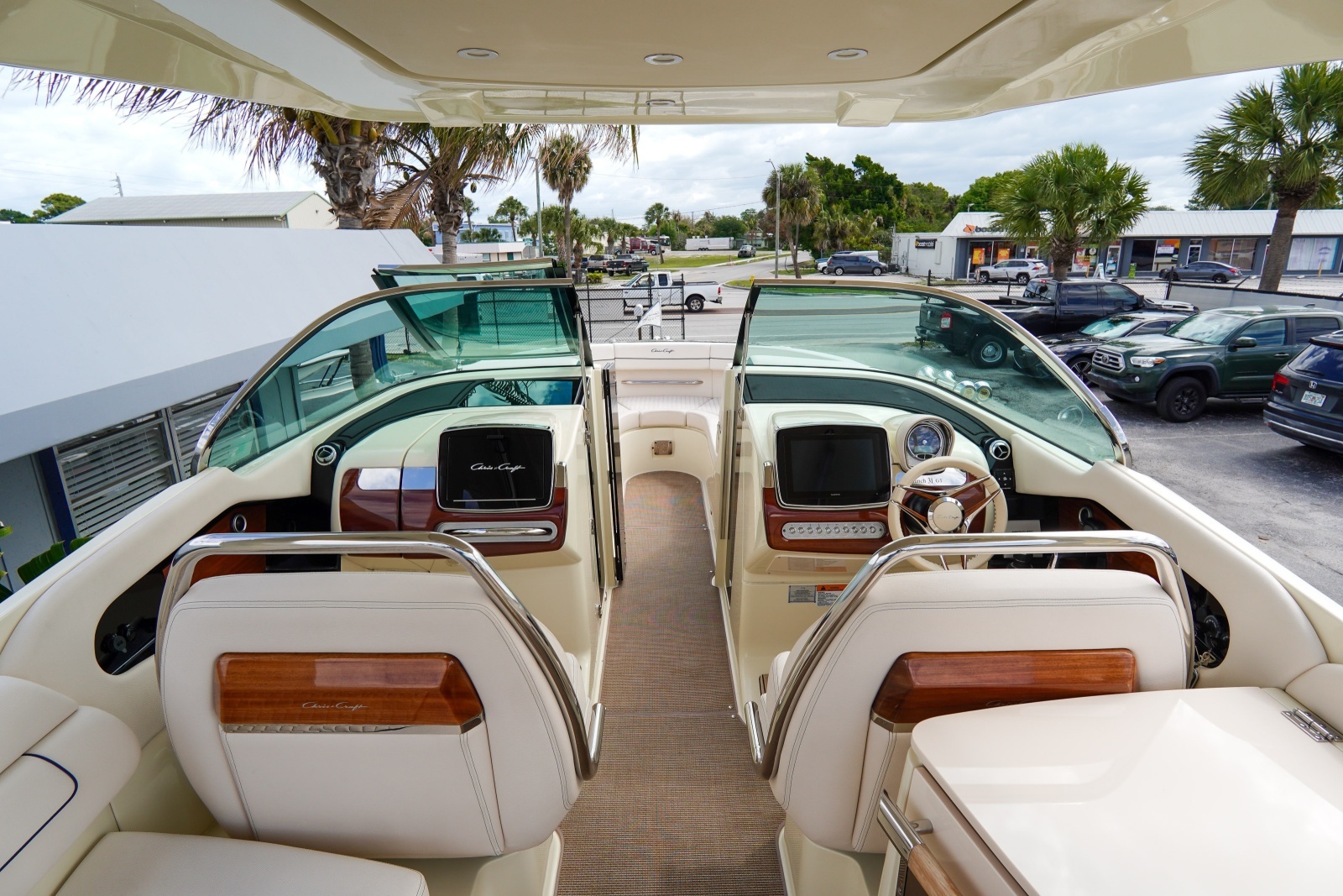 31ft Chris Craft Yacht For Sale