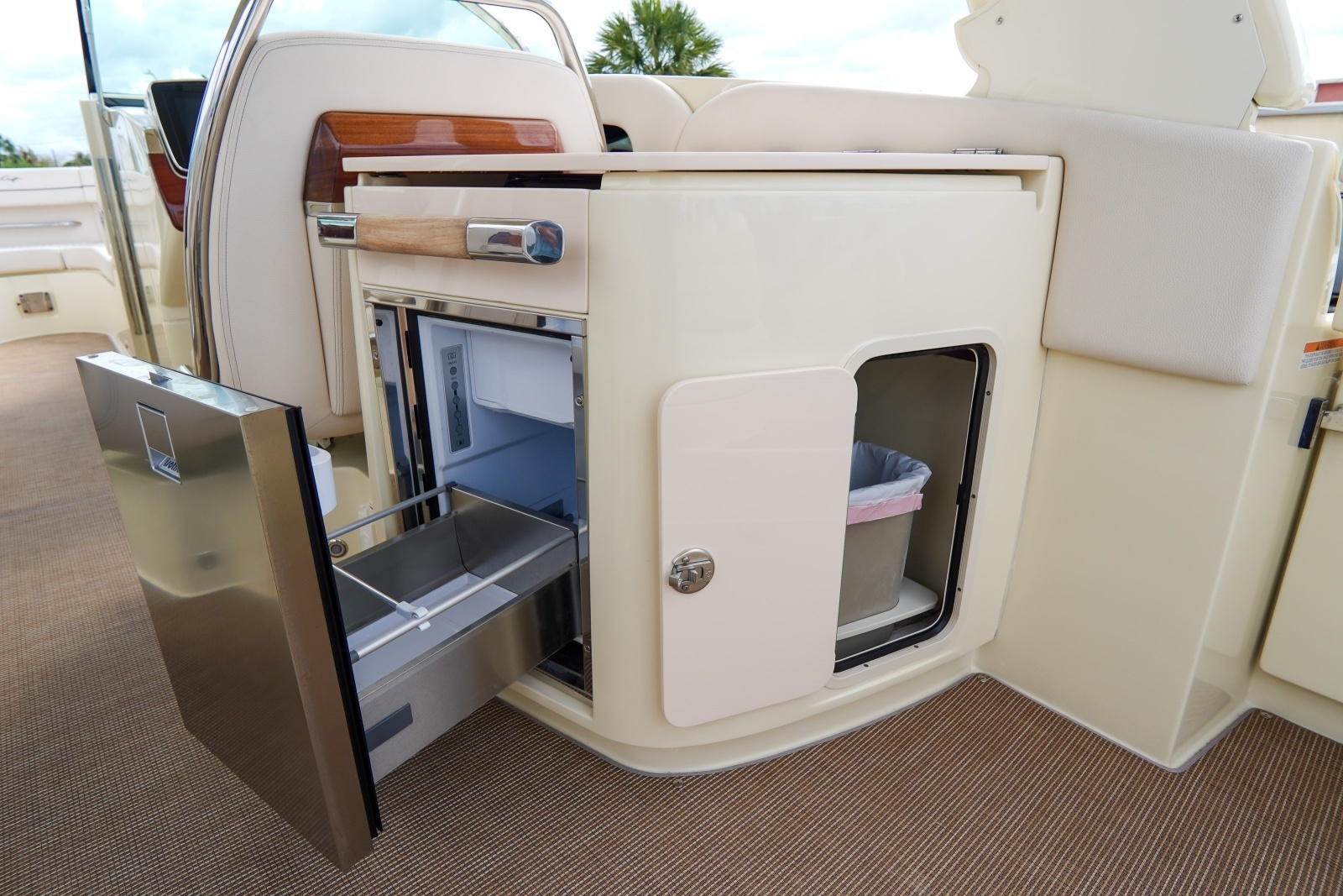 31ft Chris Craft Yacht For Sale