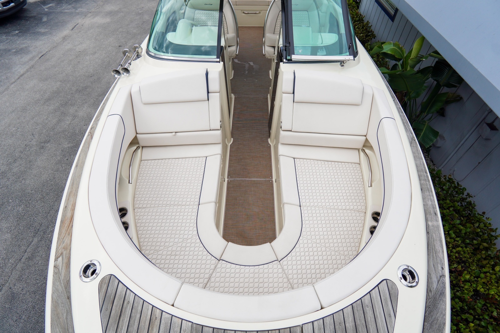 31ft Chris Craft Yacht For Sale