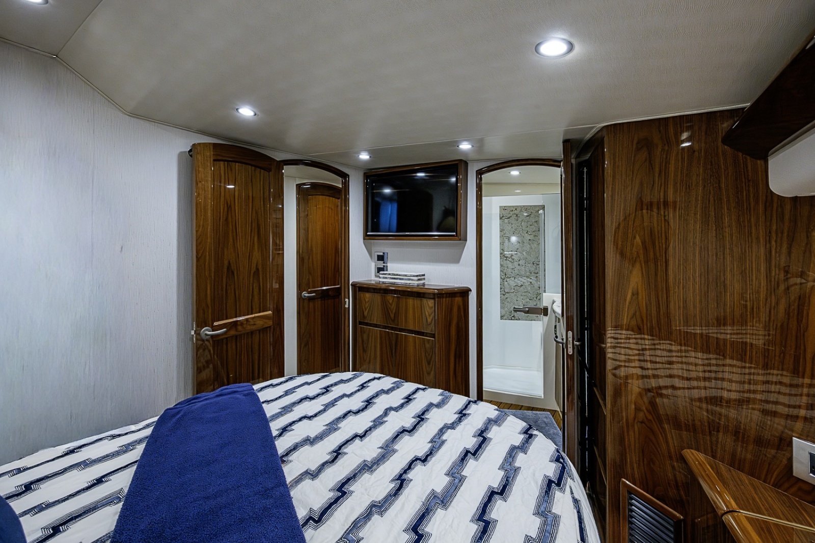 Goin  Coastal 52ft Viking Yacht For Sale