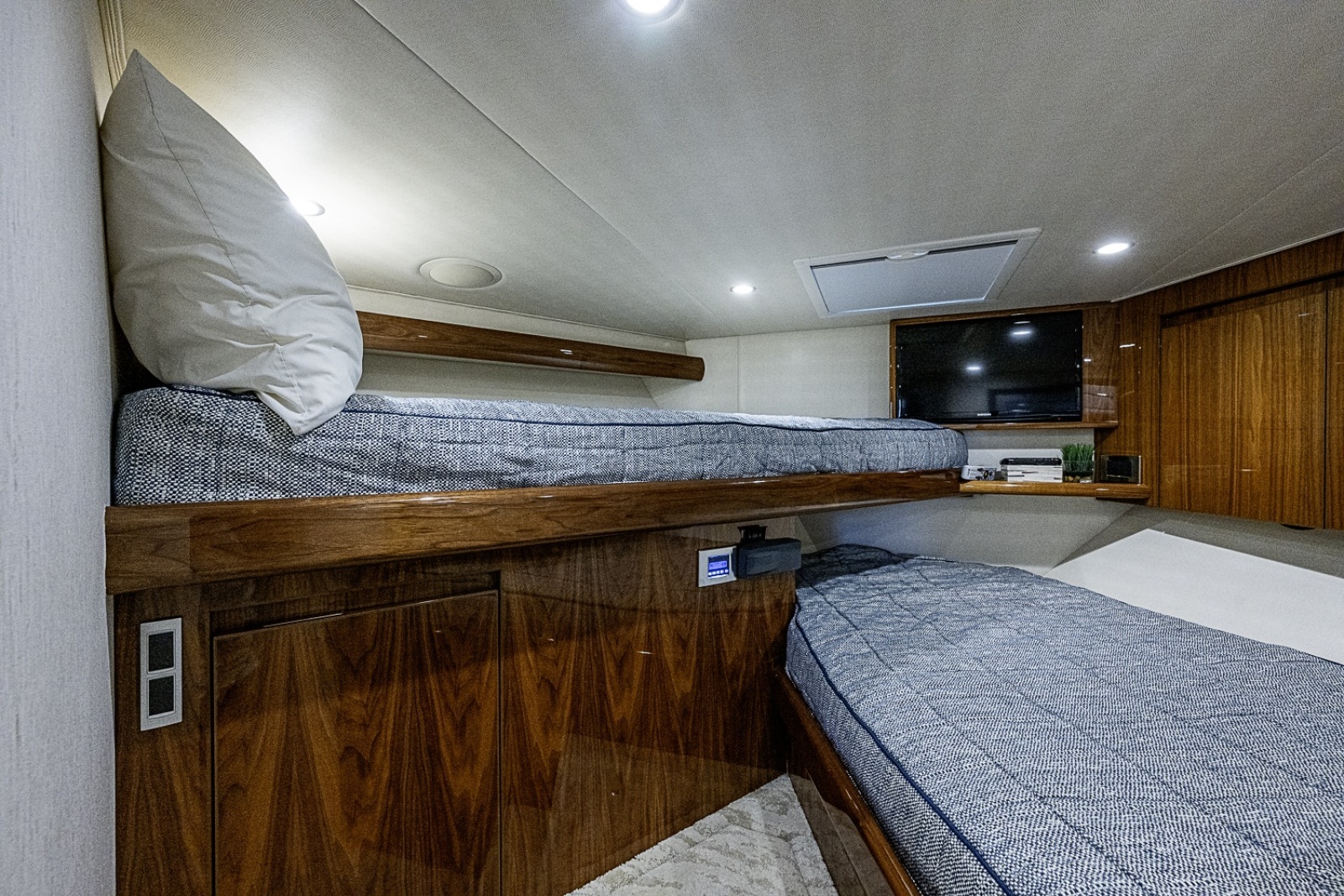 Goin  Coastal 52ft Viking Yacht For Sale