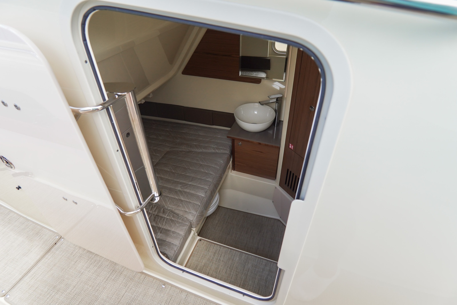 31ft Chris Craft Yacht For Sale