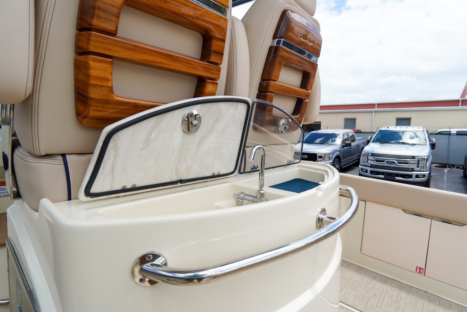 31ft Chris Craft Yacht For Sale