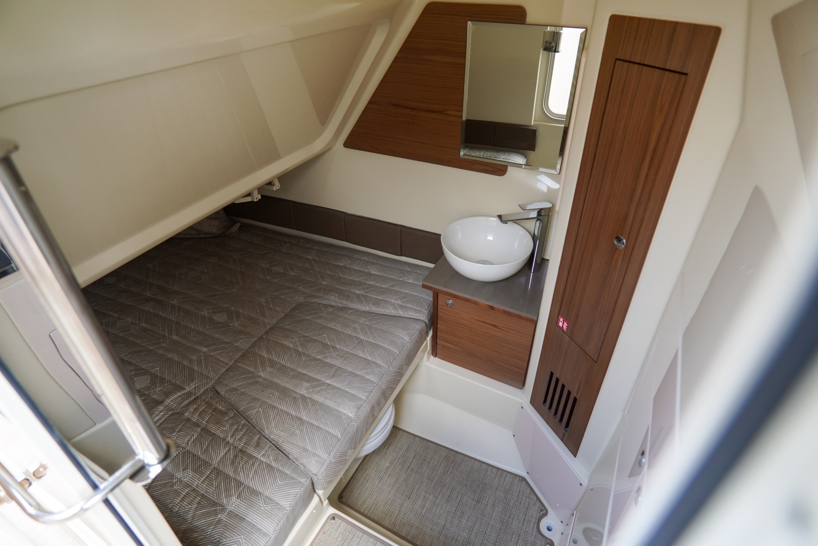 31ft Chris Craft Yacht For Sale