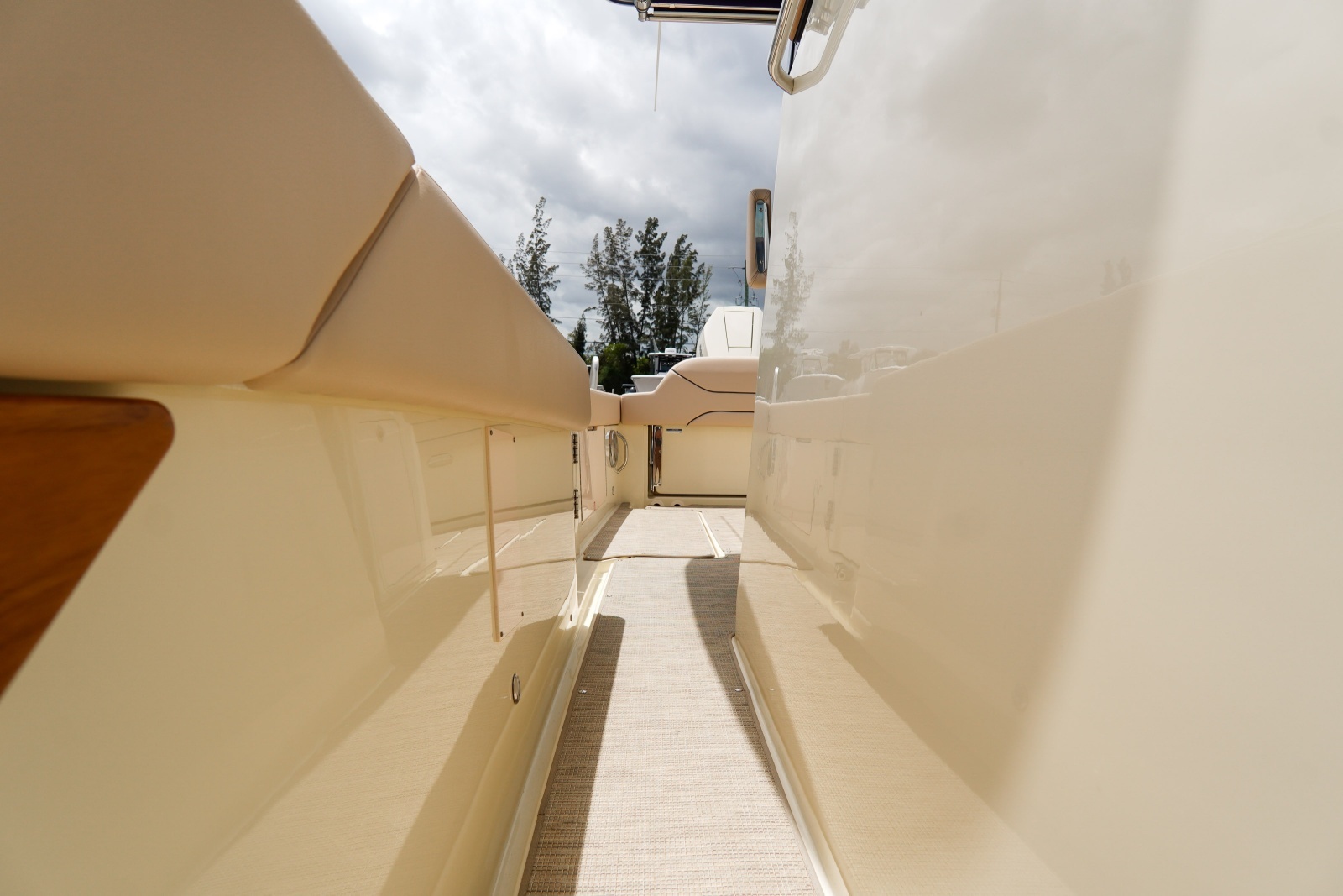 31ft Chris Craft Yacht For Sale