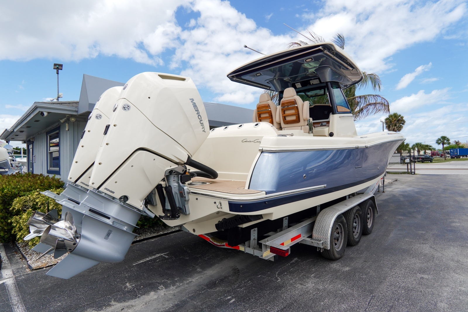 31ft Chris Craft Yacht For Sale