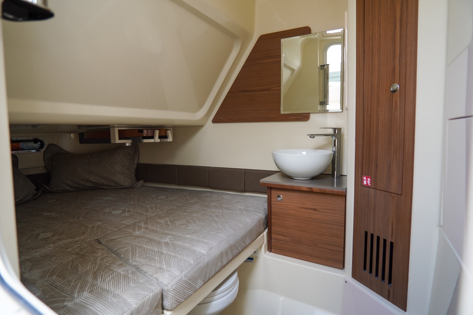 31ft Chris Craft Yacht For Sale