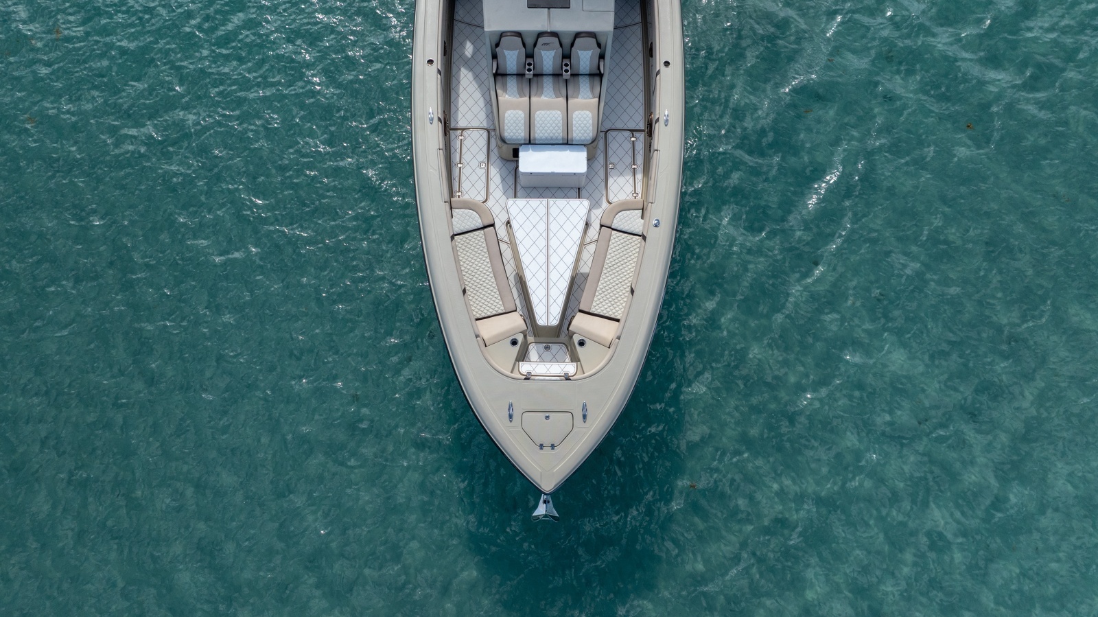 2019 Midnight Express 