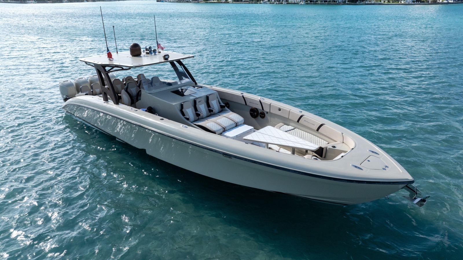 2019 Midnight Express 