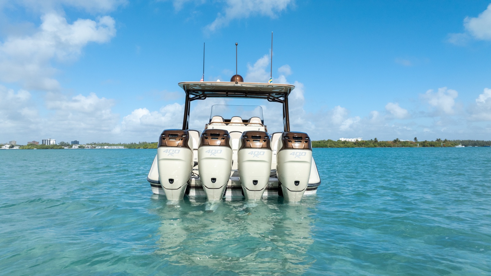 2019 Midnight Express 