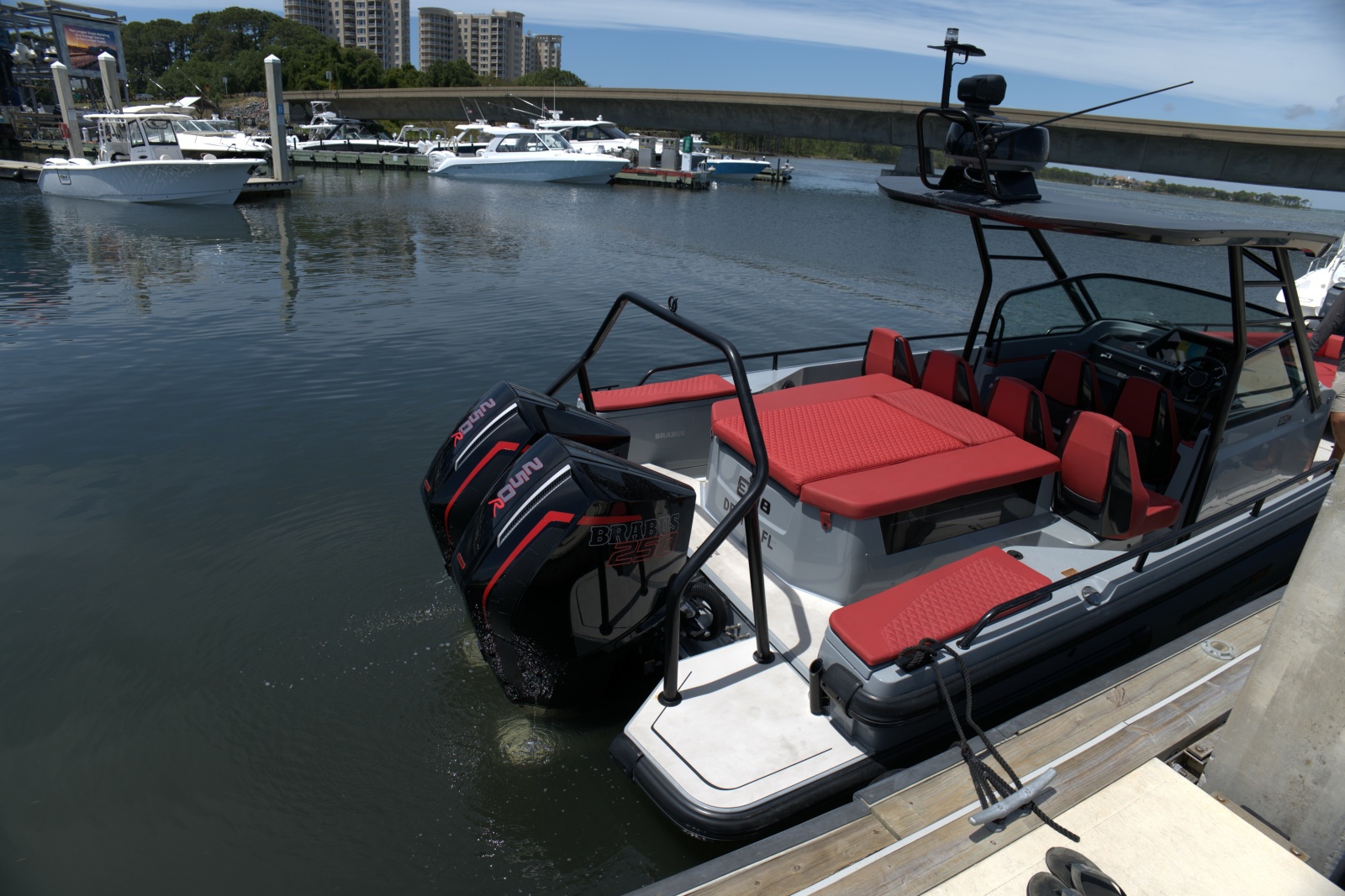 2023 Axopar 28 Brabus Shadow 500