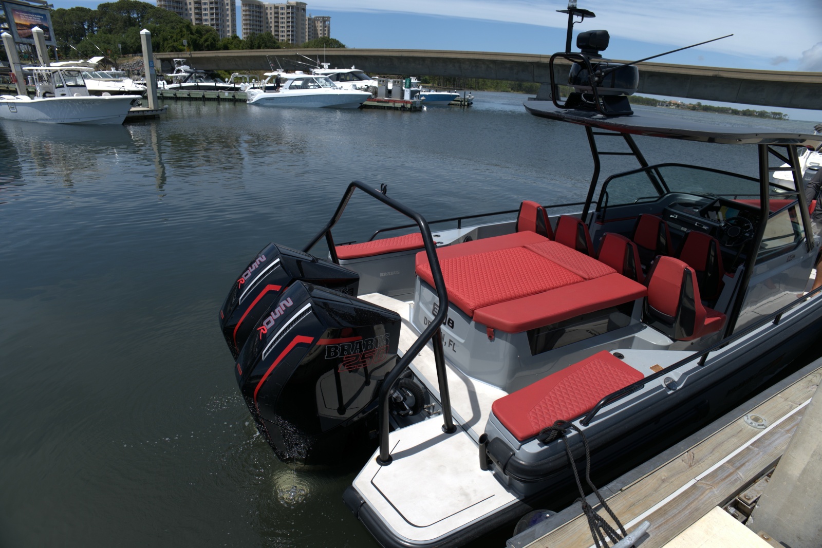 2023 Axopar 28 Brabus Shadow 500