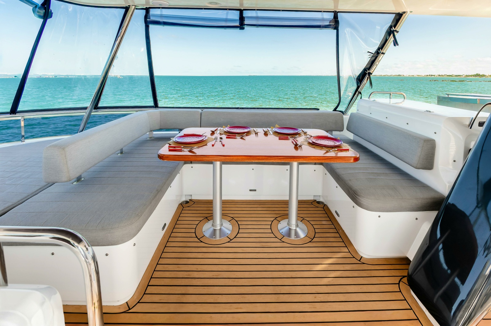 58' 2023 Sirena Yachts 