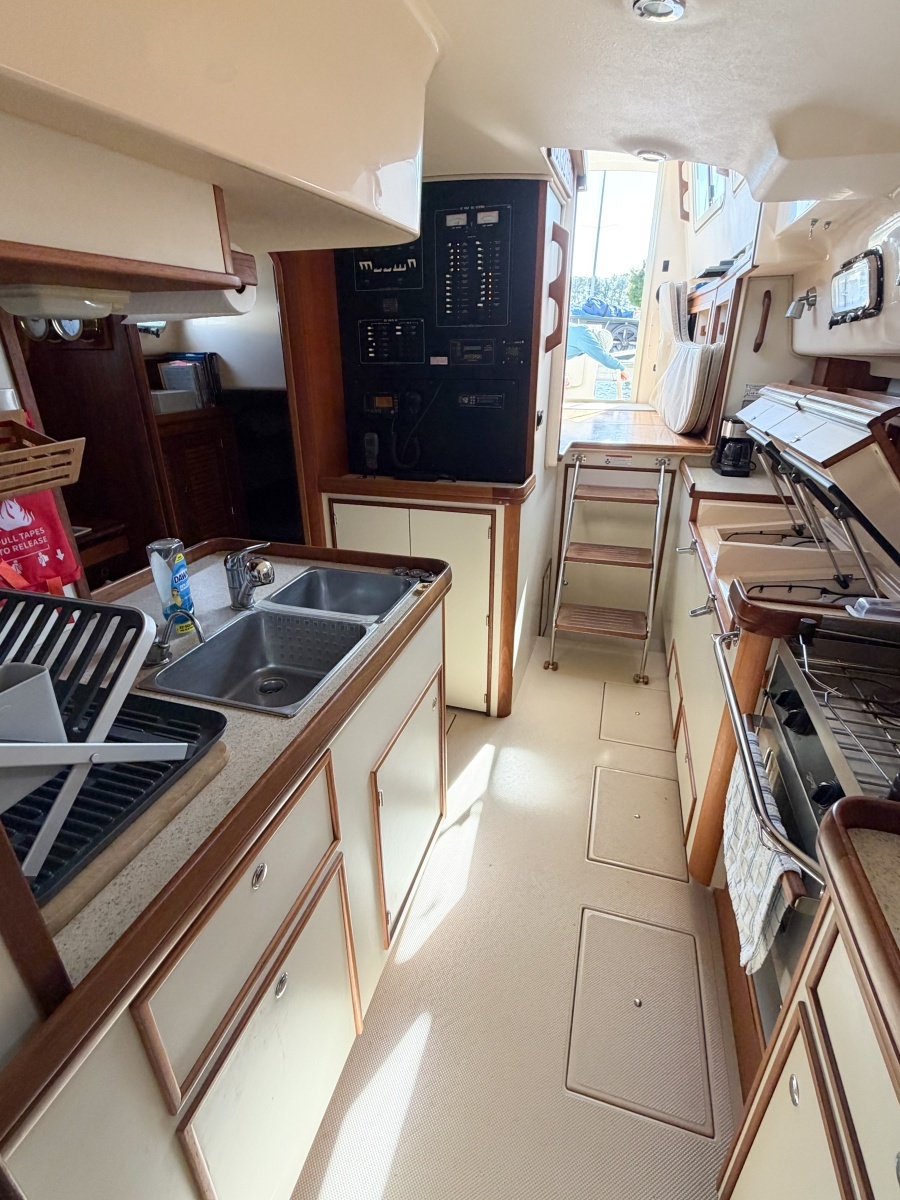 SECOND WIND 41ft Island Packet Yacht For Sale