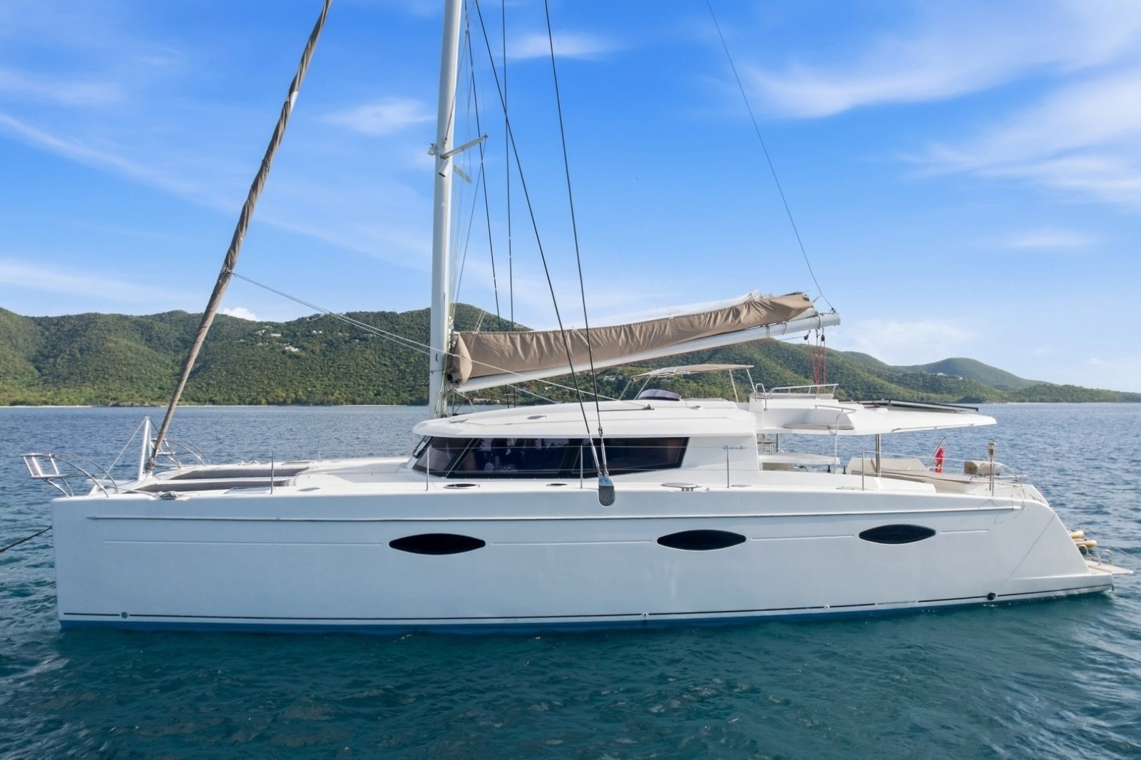 2013 Fountaine Pajot Sanya 57