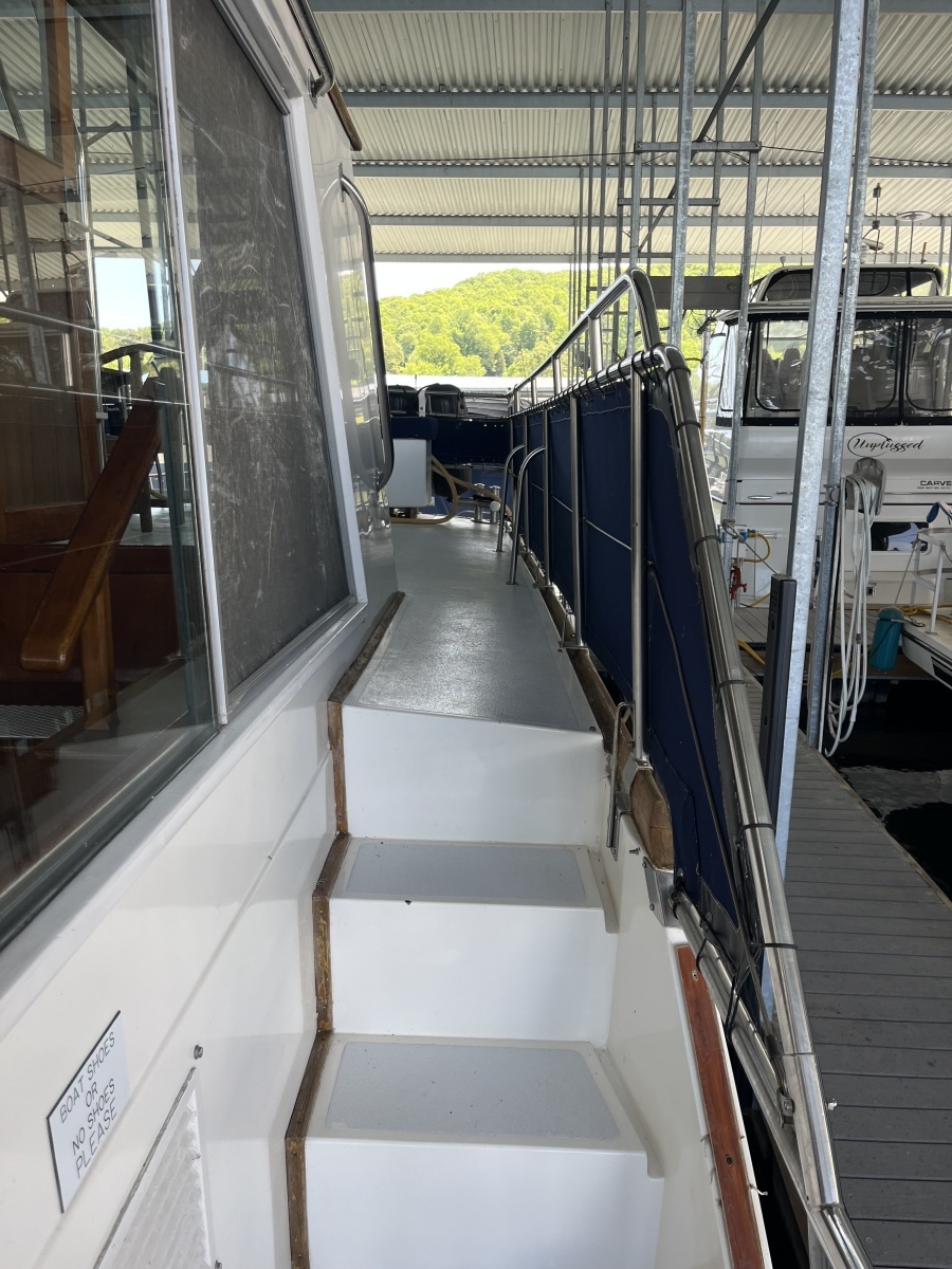 Port Steps To Aft Deck