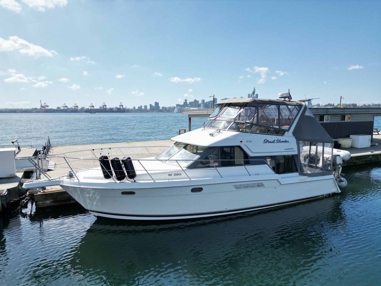 Strait Shooter 38ft Carver Yacht For Sale