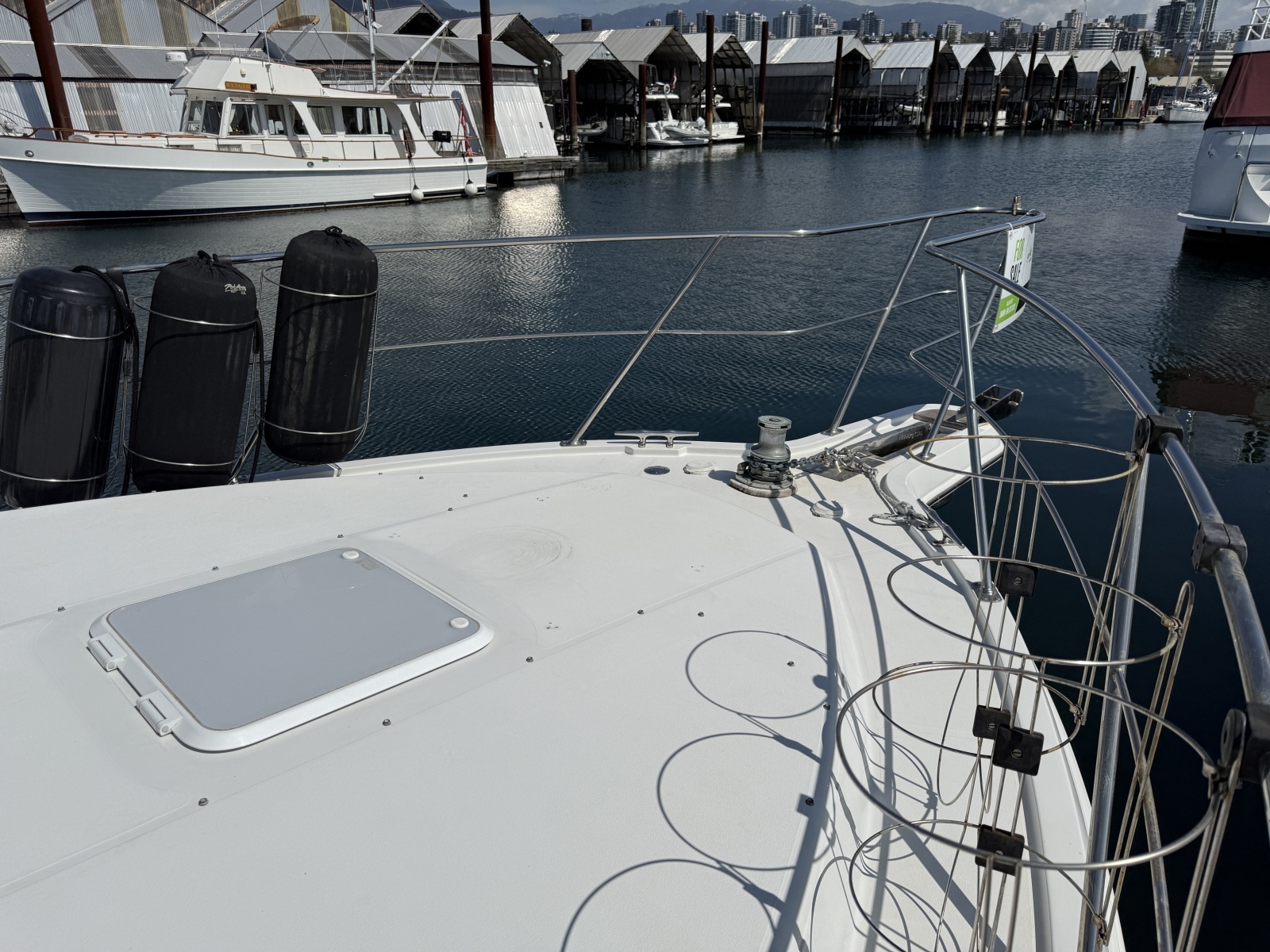 Strait Shooter 38ft Carver Yacht For Sale