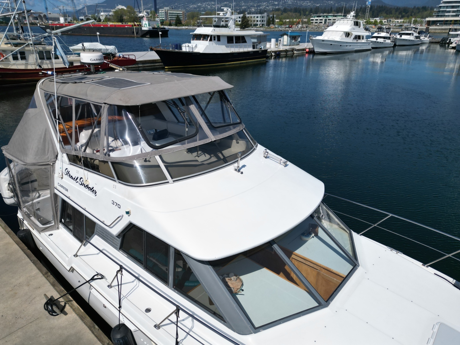 Strait Shooter 38ft Carver Yacht For Sale