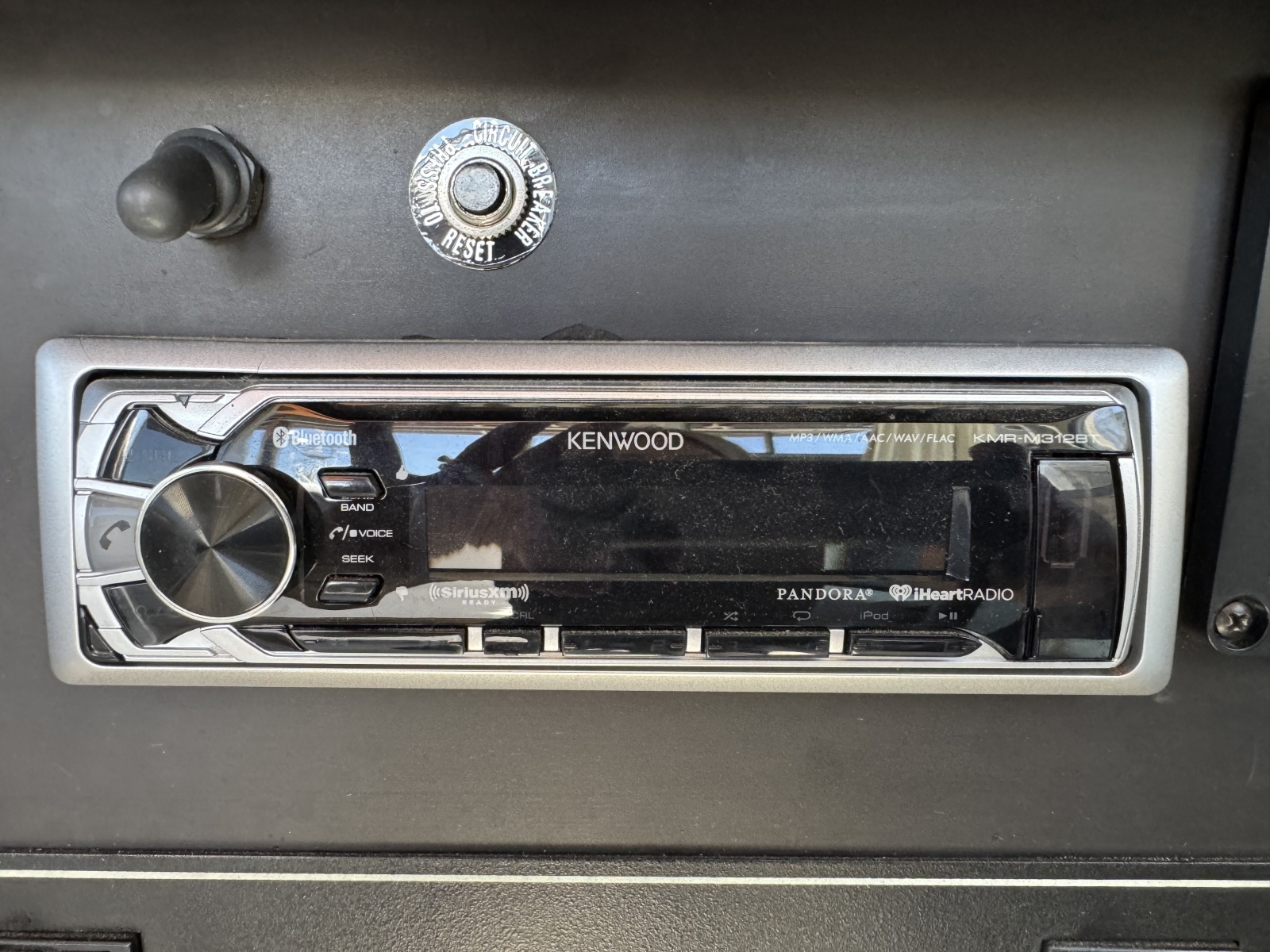 Strait Shooter 38ft Carver Yacht For Sale