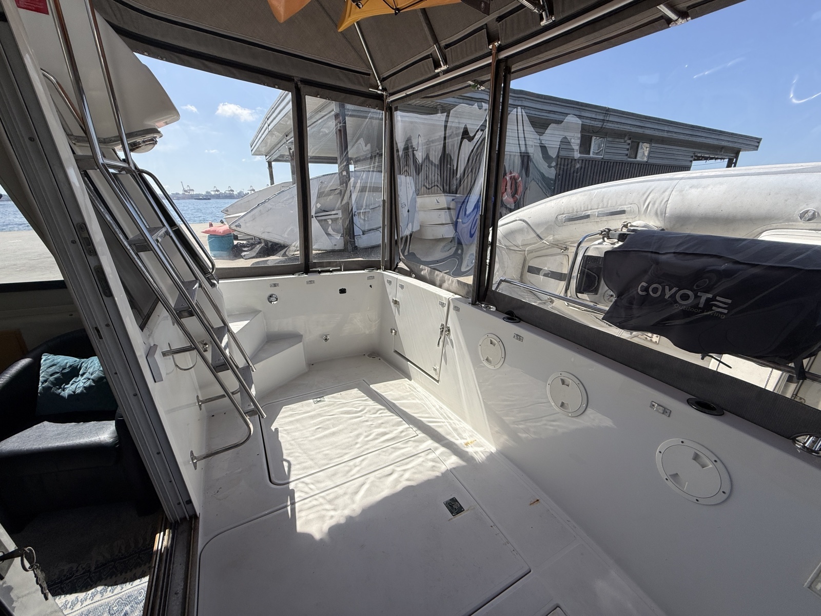 Strait Shooter 38ft Carver Yacht For Sale