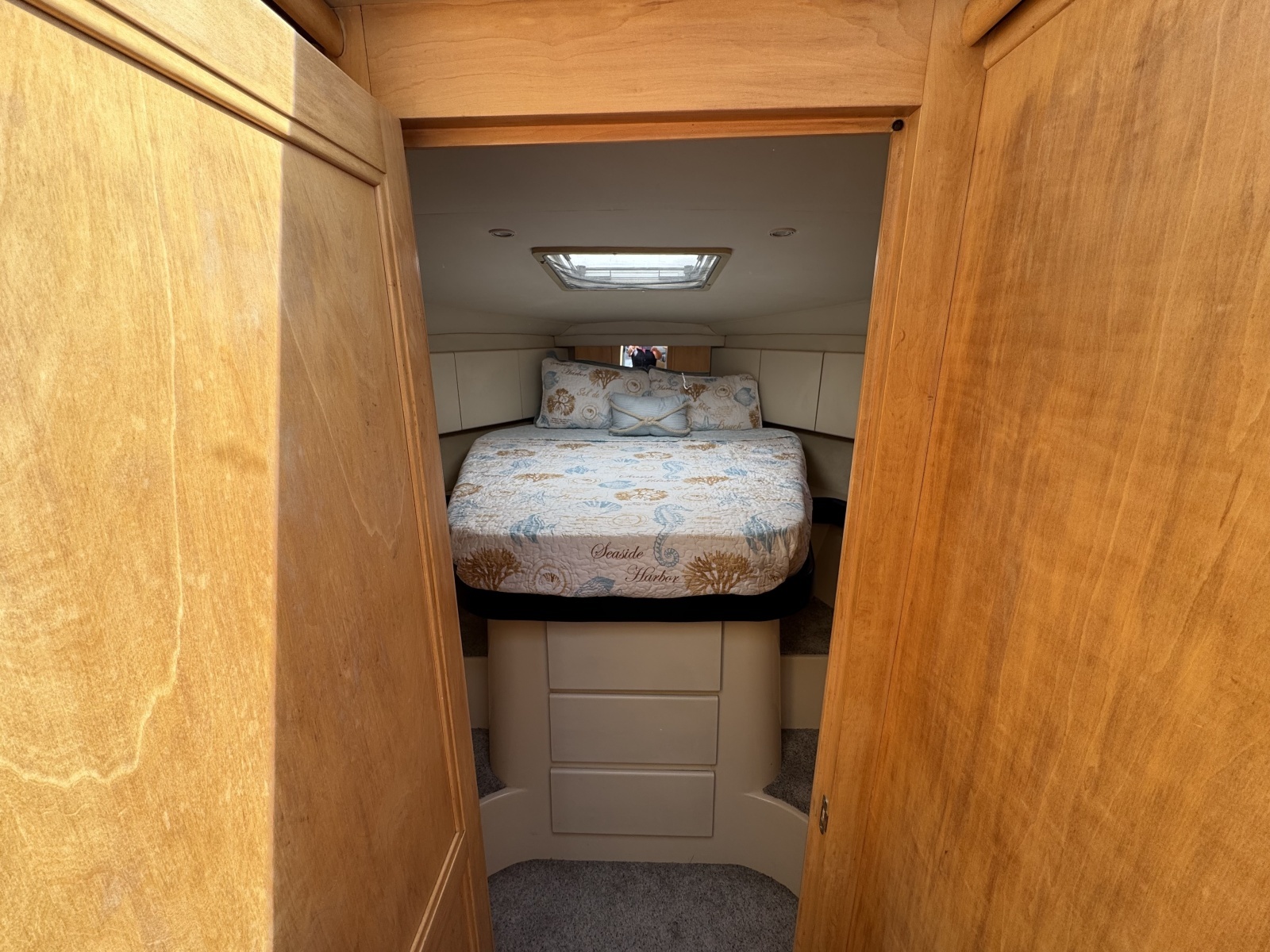 Strait Shooter 38ft Carver Yacht For Sale