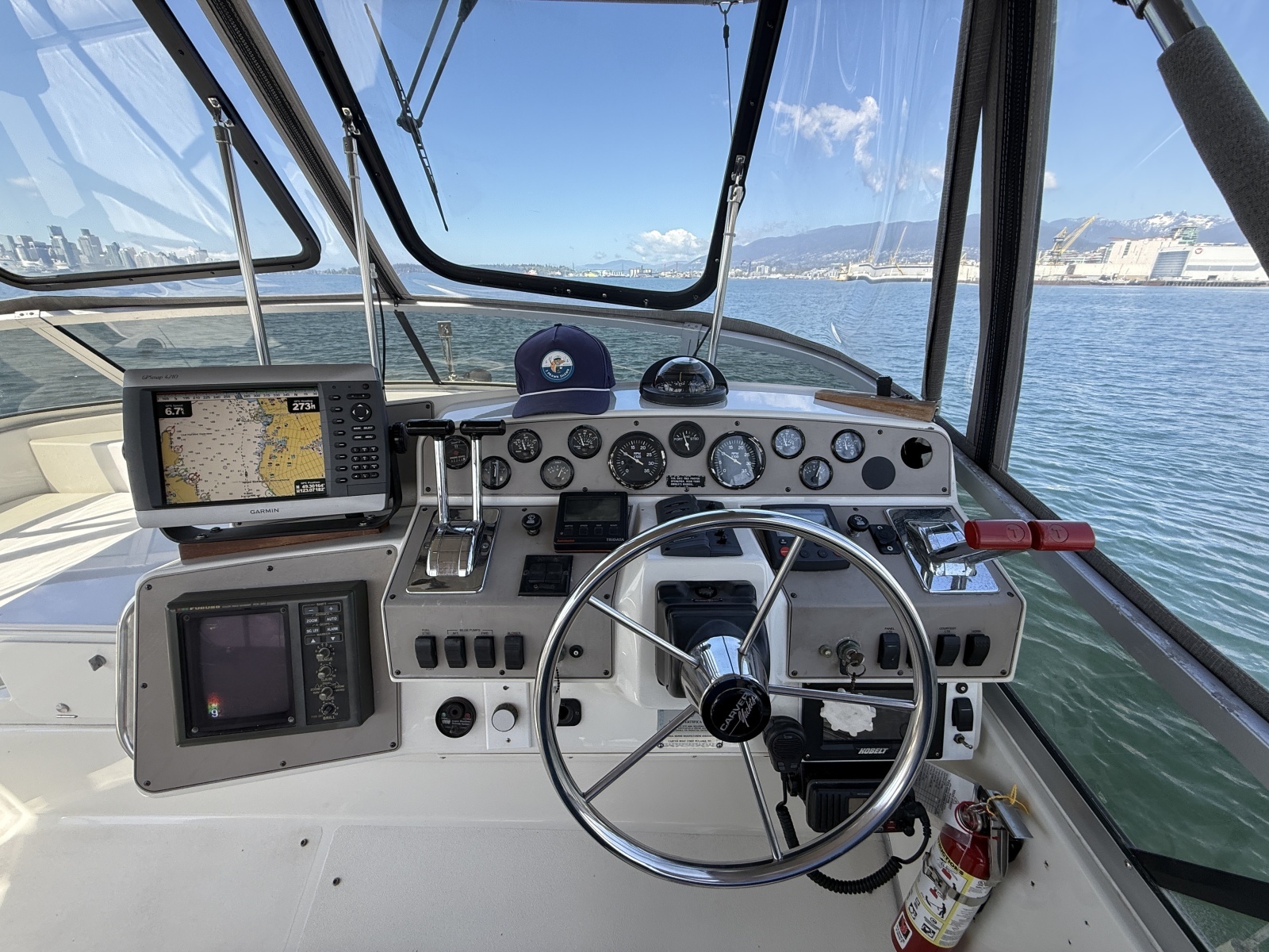 Strait Shooter 38ft Carver Yacht For Sale