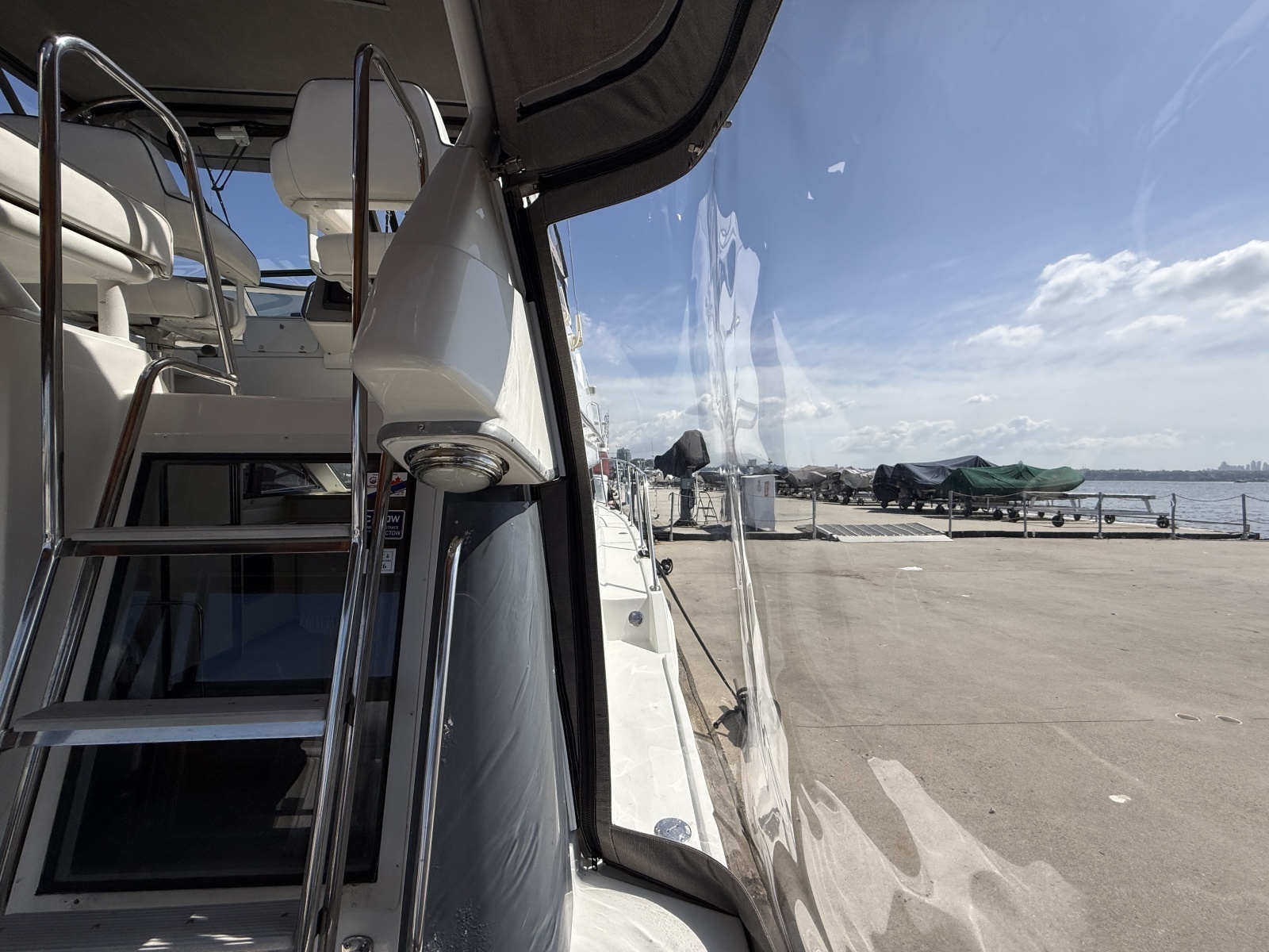 Strait Shooter 38ft Carver Yacht For Sale