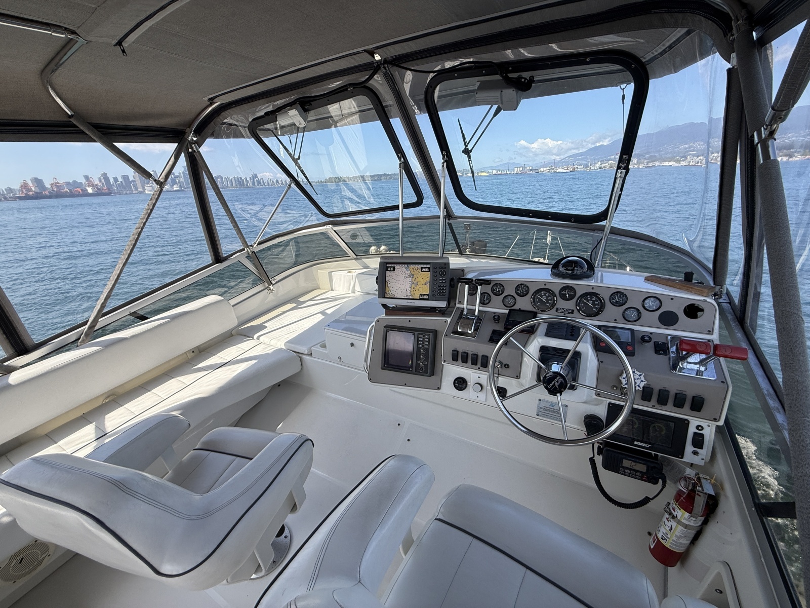Strait Shooter 38ft Carver Yacht For Sale