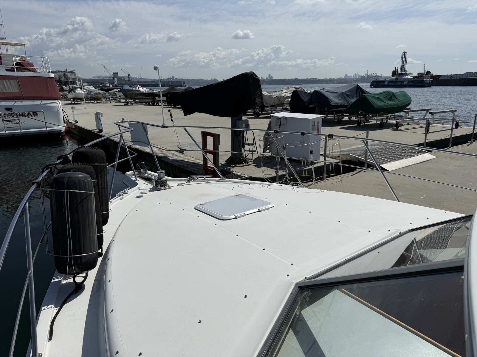 Strait Shooter 38ft Carver Yacht For Sale