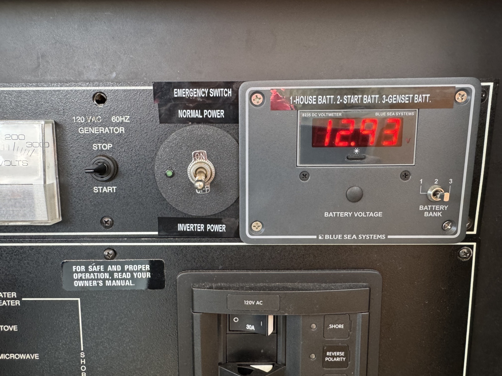 Strait Shooter 38ft Carver Yacht For Sale