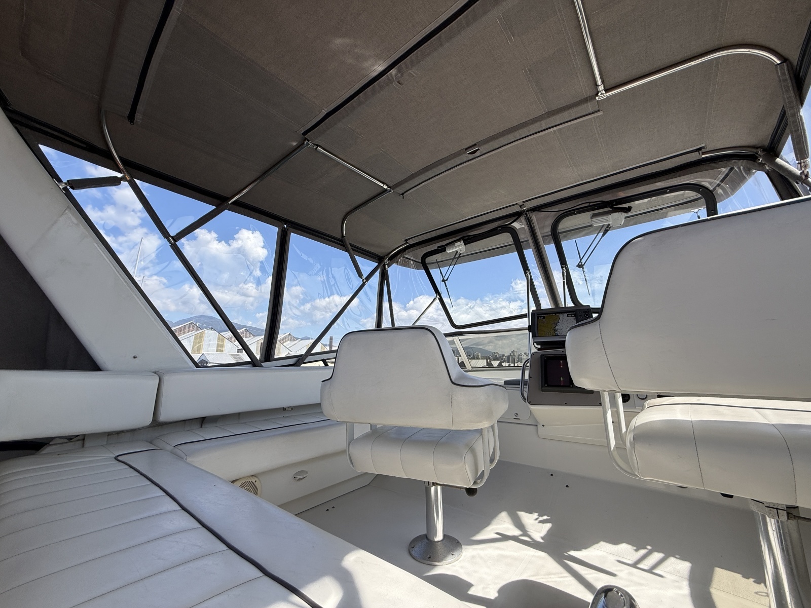 Strait Shooter 38ft Carver Yacht For Sale